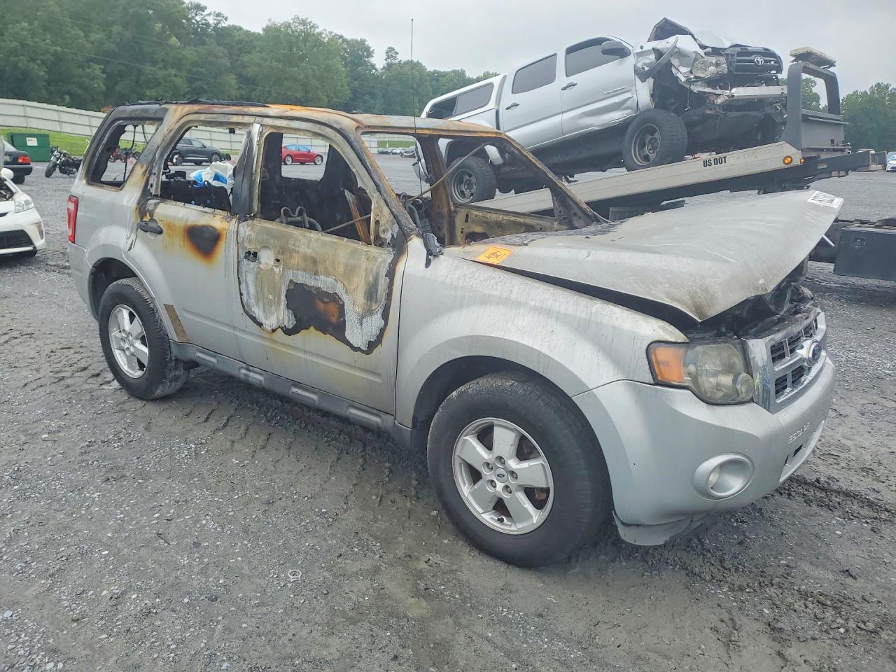 2009 Ford Escape Xlt Silver vin: 1FMCU03729KA03621