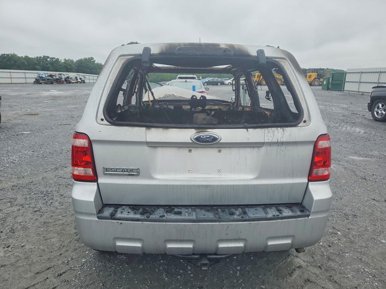 2009 Ford Escape Xlt Silver vin: 1FMCU03729KA03621