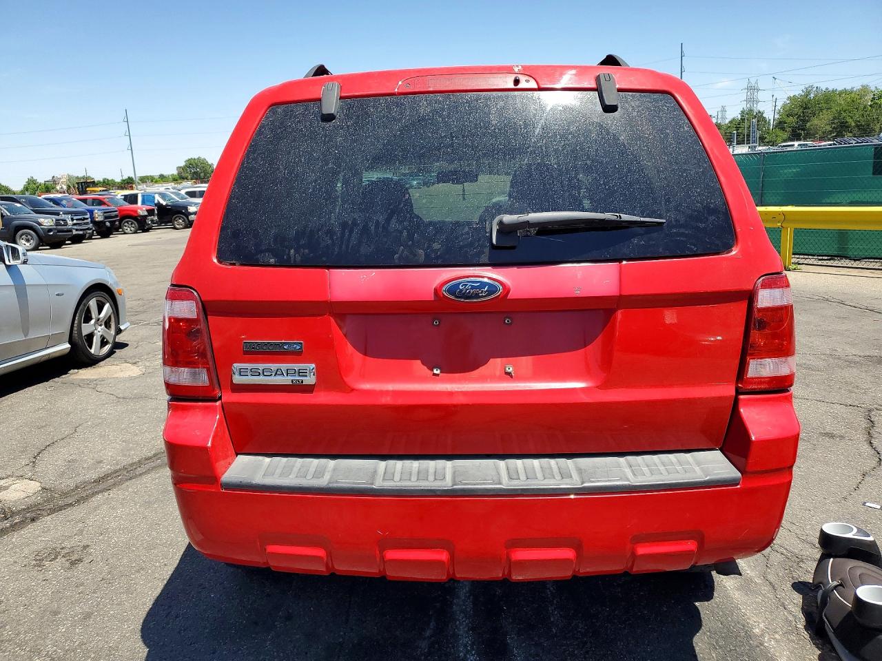2009 Ford Escape Xlt Красный vin: 1FMCU03729KA19687