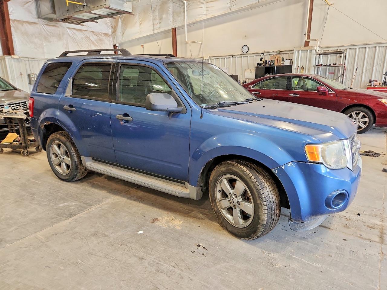 2009 Ford Escape Xlt Blue vin: 1FMCU03729KA44377