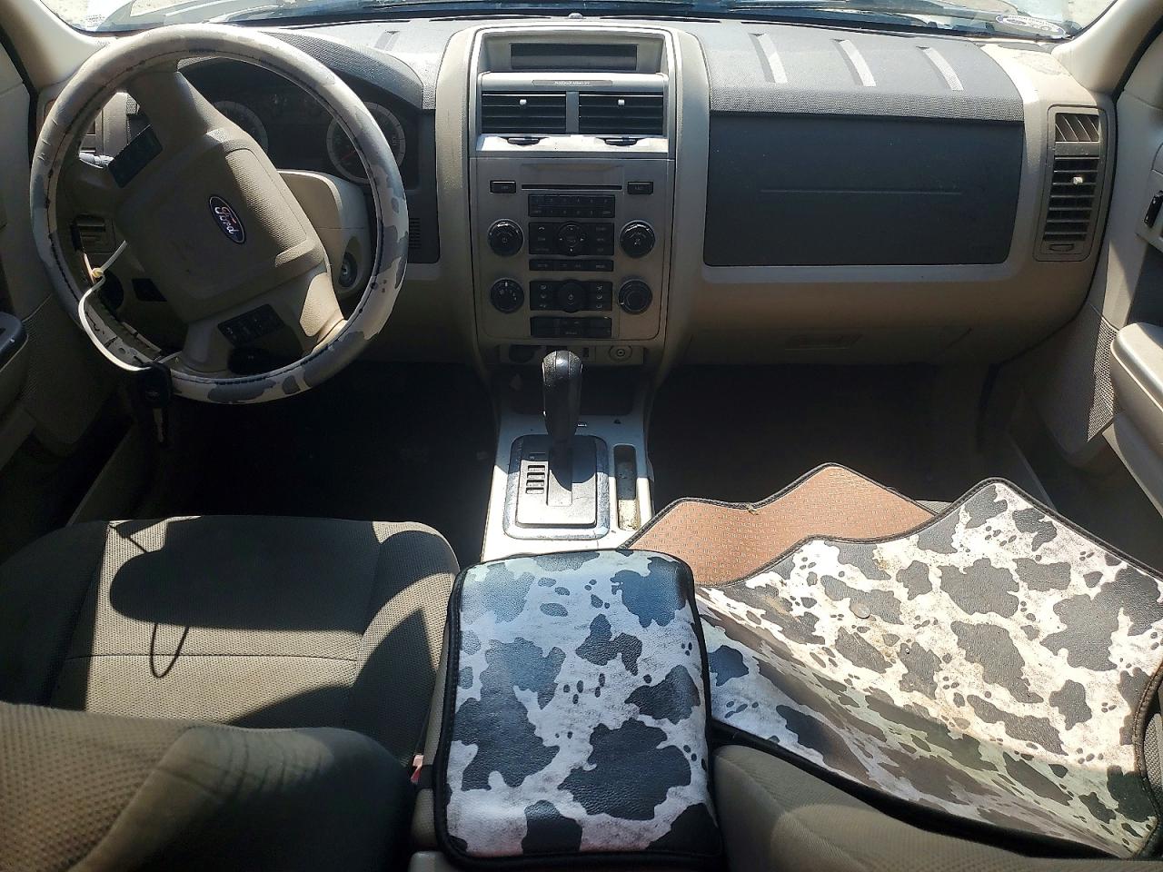2009 Ford Escape Xlt White vin: 1FMCU03729KA56965