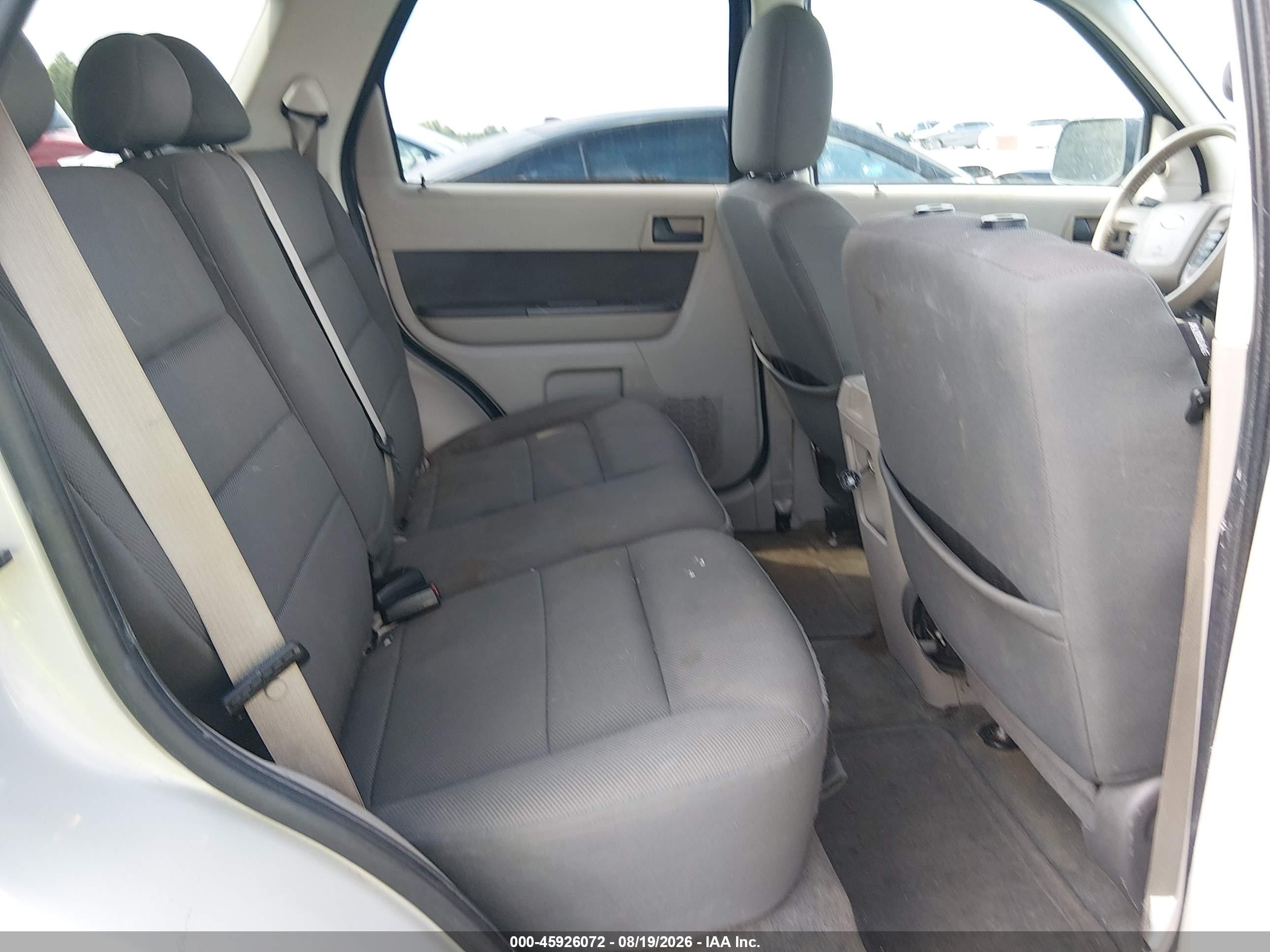 2009 Ford Escape Xlt Cream vin: 1FMCU03729KD01361