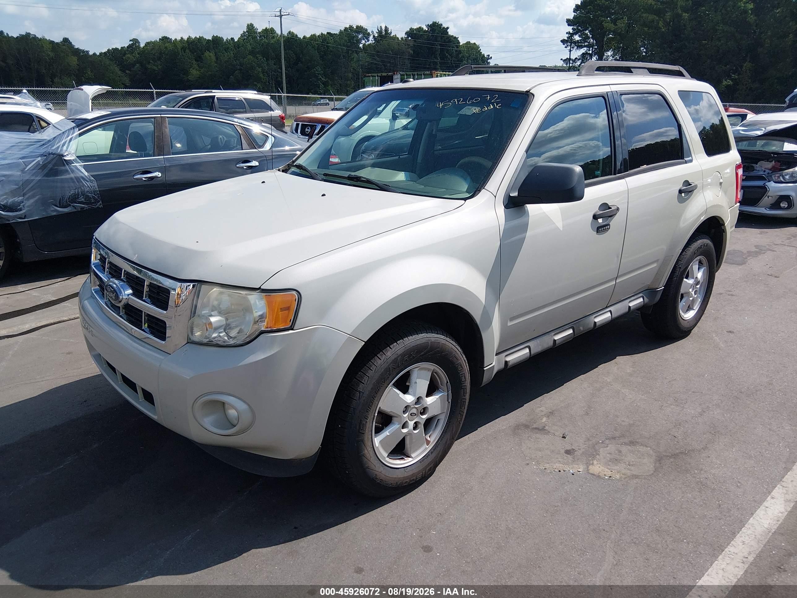 2009 Ford Escape Xlt Cream vin: 1FMCU03729KD01361