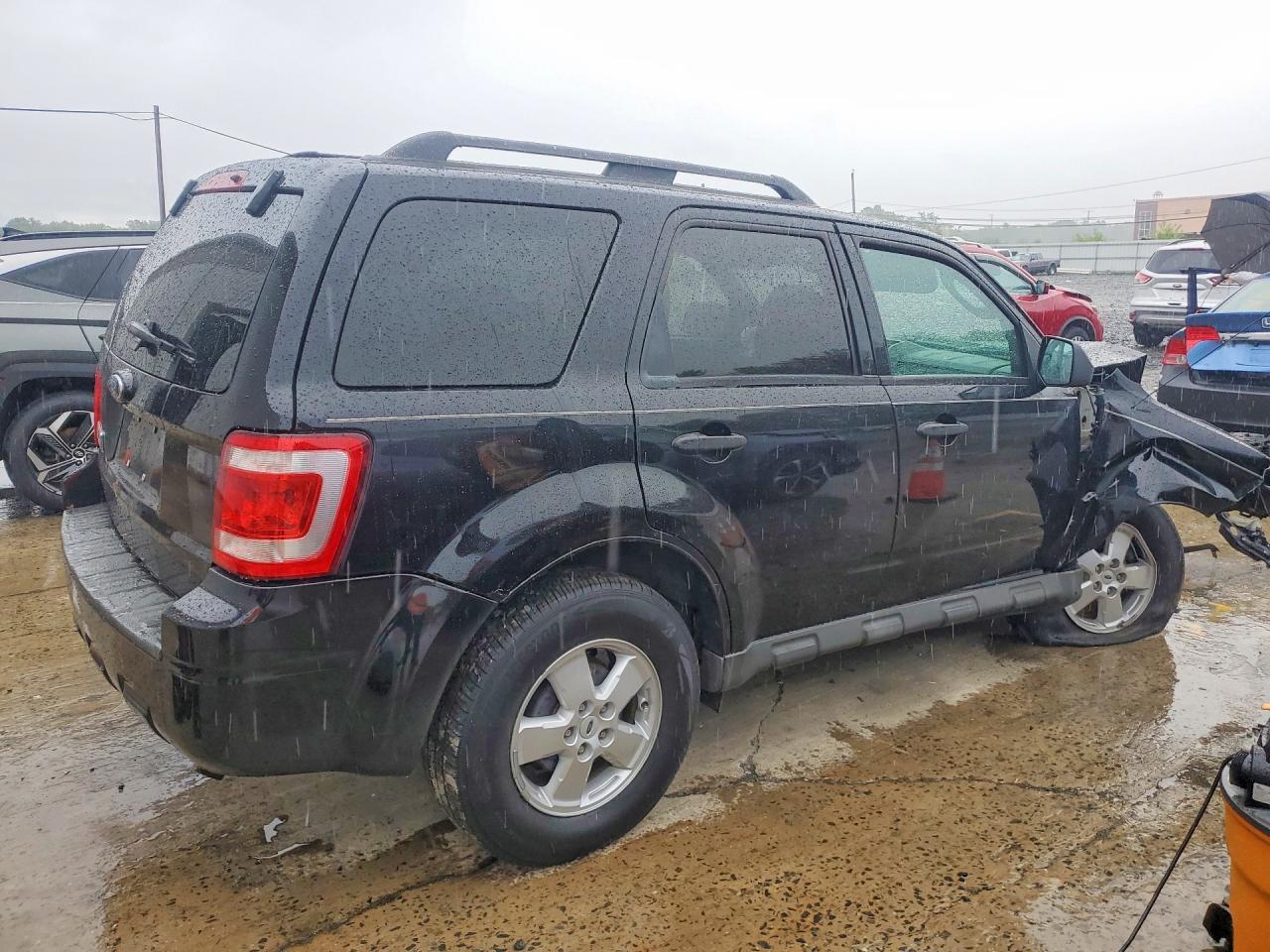 2009 Ford Escape Xlt Black vin: 1FMCU03729KD03921