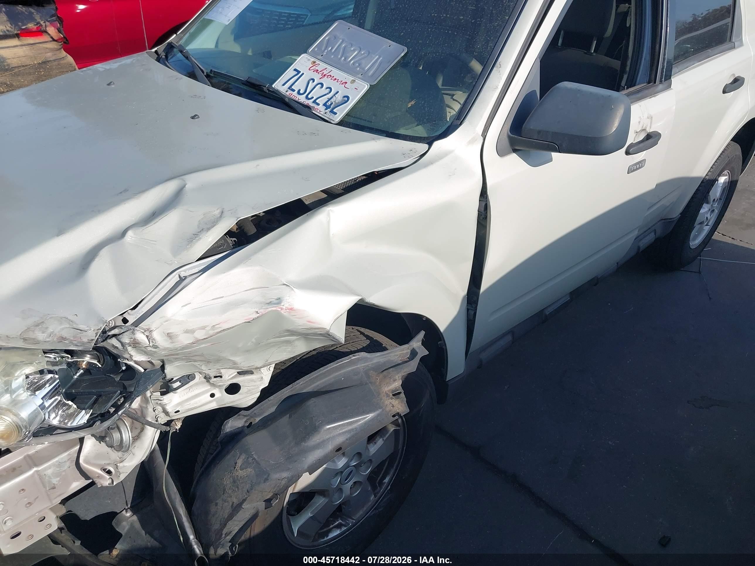 2009 Ford Escape Xlt White vin: 1FMCU03739KA21397