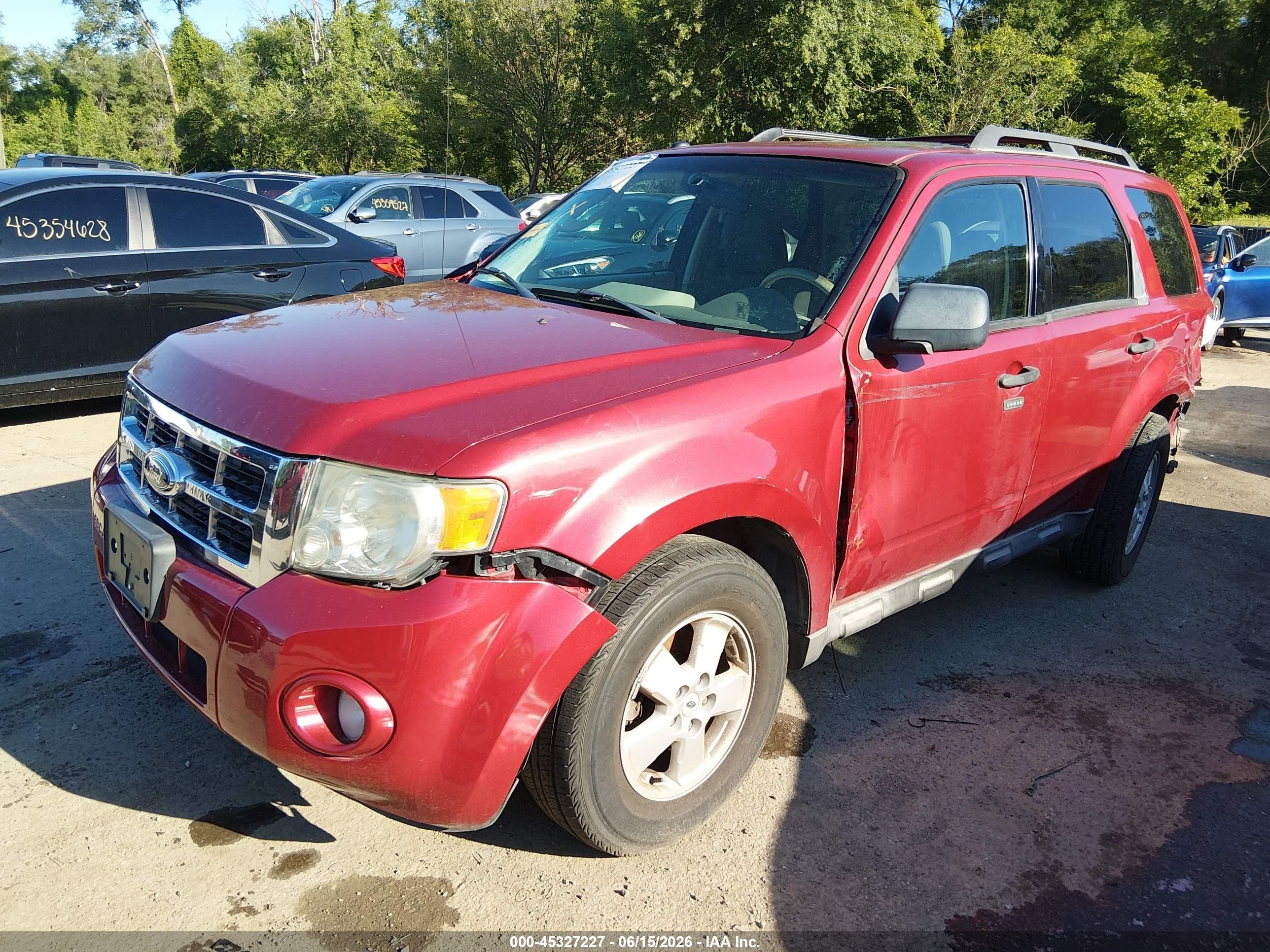 2009 Ford Escape Xlt Red vin: 1FMCU03739KA93460
