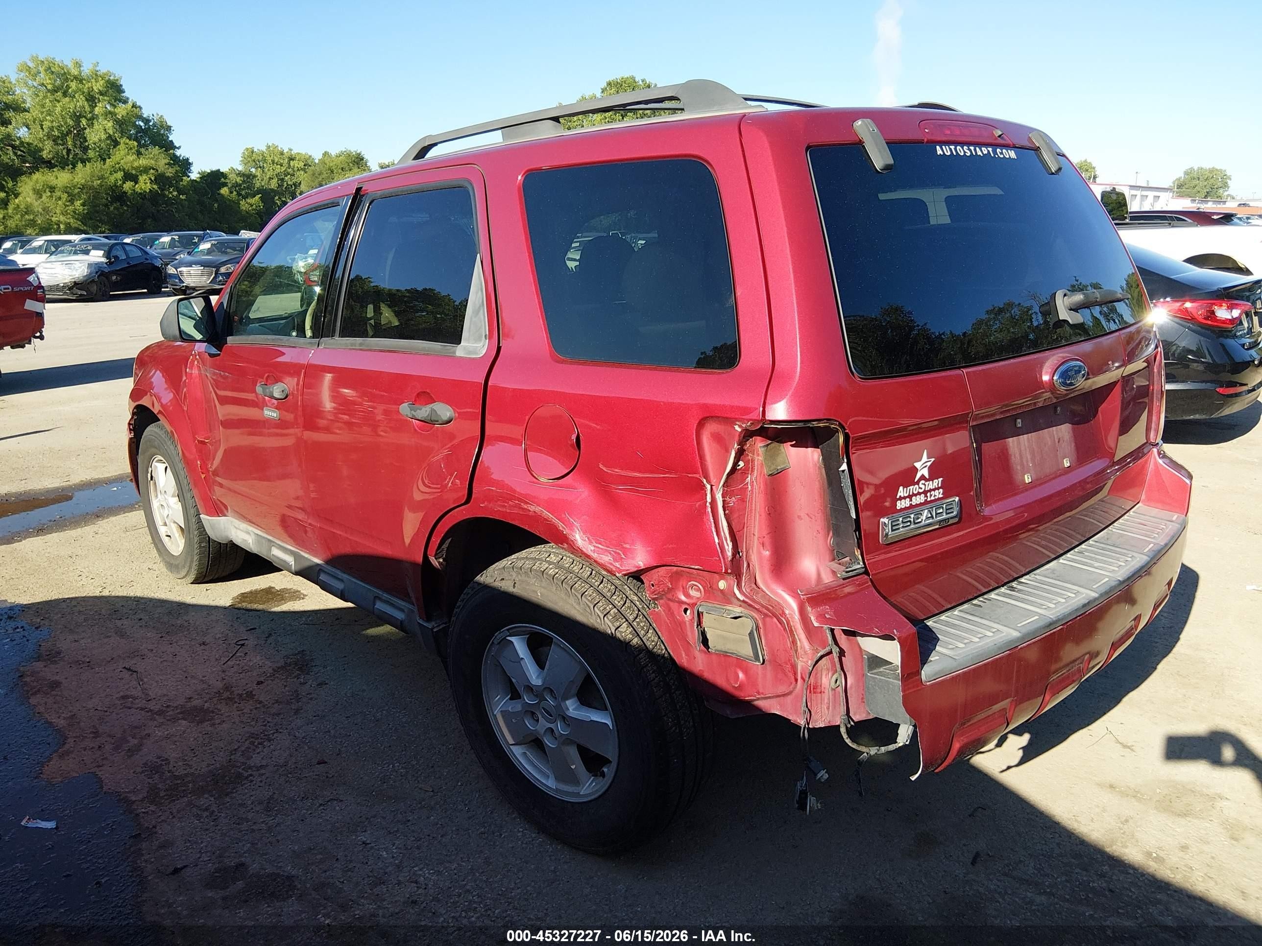 2009 Ford Escape Xlt Red vin: 1FMCU03739KA93460
