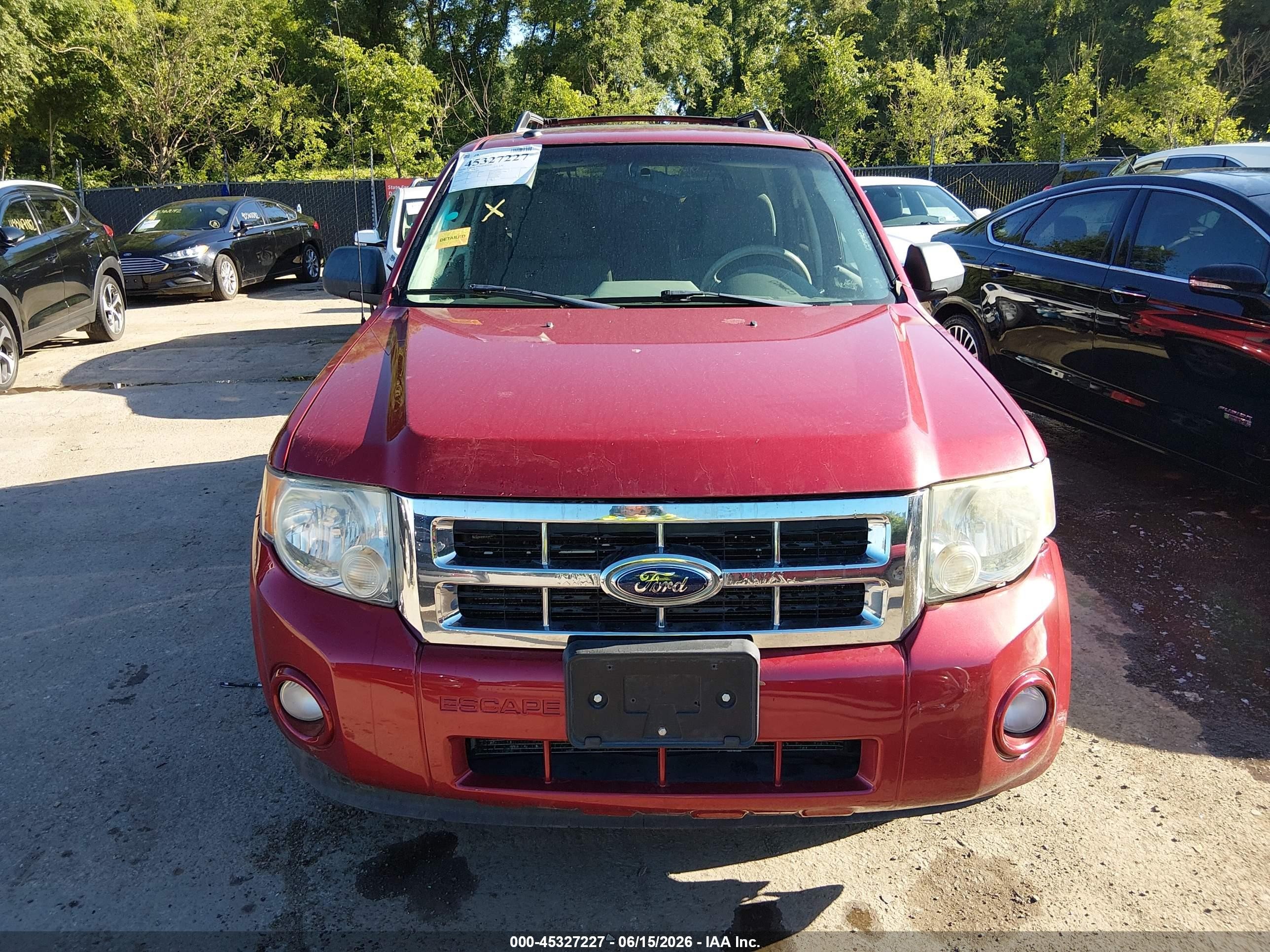 2009 Ford Escape Xlt Red vin: 1FMCU03739KA93460