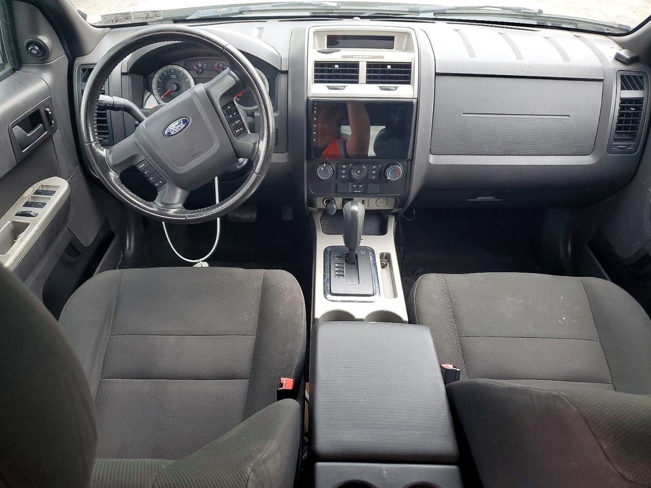 2009 Ford Escape Xlt White vin: 1FMCU03749KA87540
