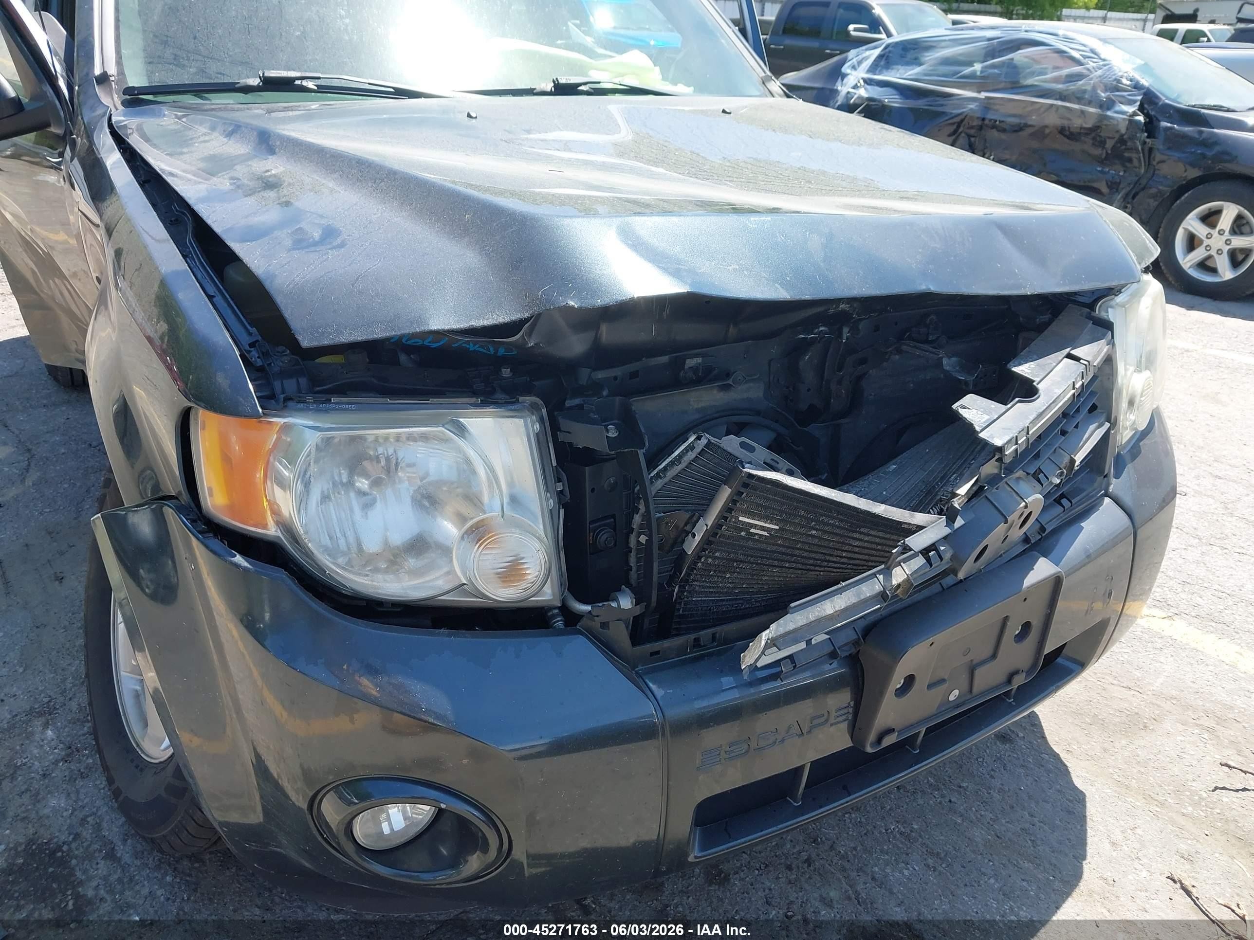 2009 Ford Escape Xlt Черный vin: 1FMCU03759KA26004