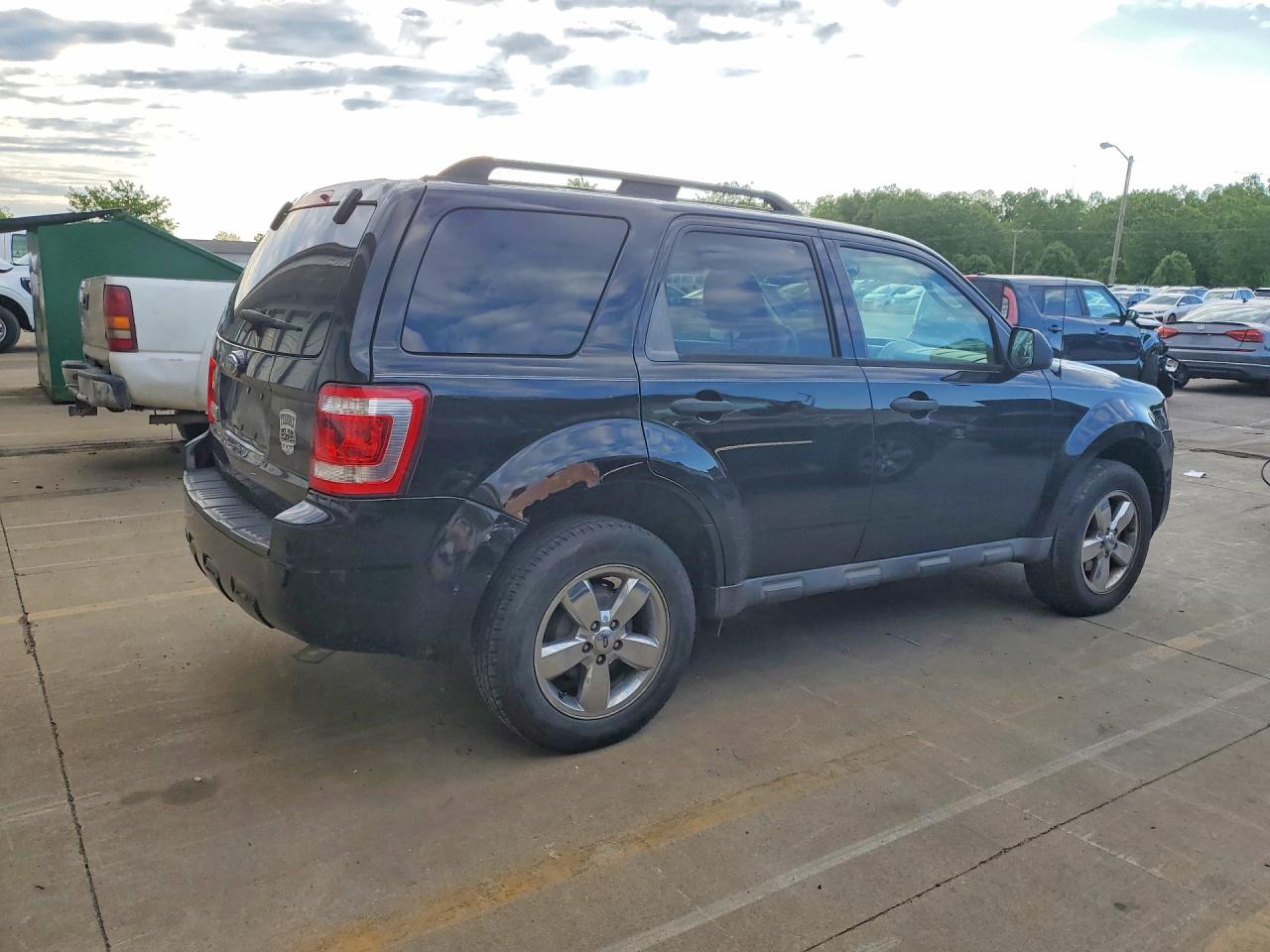 2009 Ford Escape Xlt Black vin: 1FMCU03759KA45121