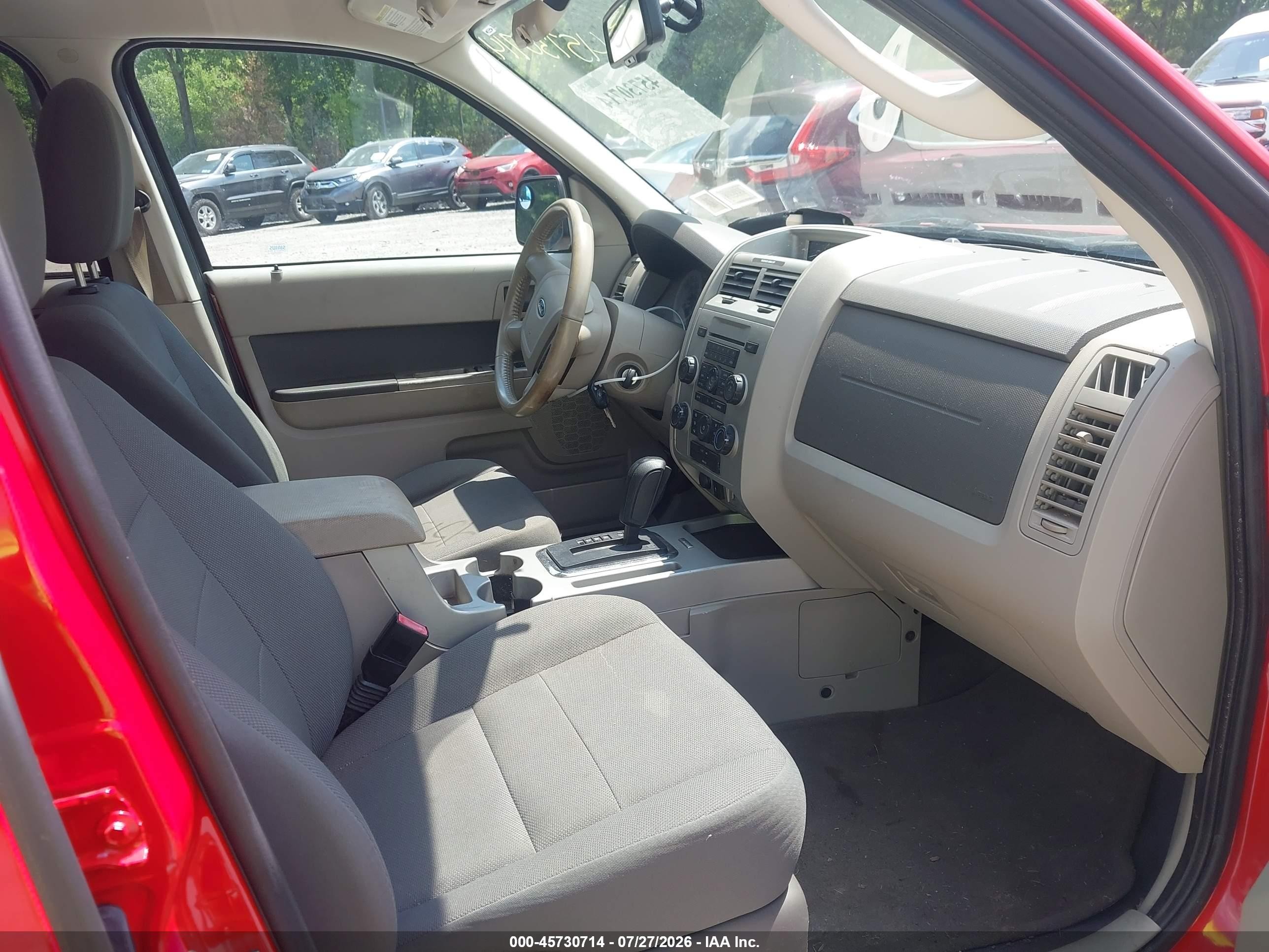 2009 Ford Escape Xlt Красный vin: 1FMCU03759KA92083