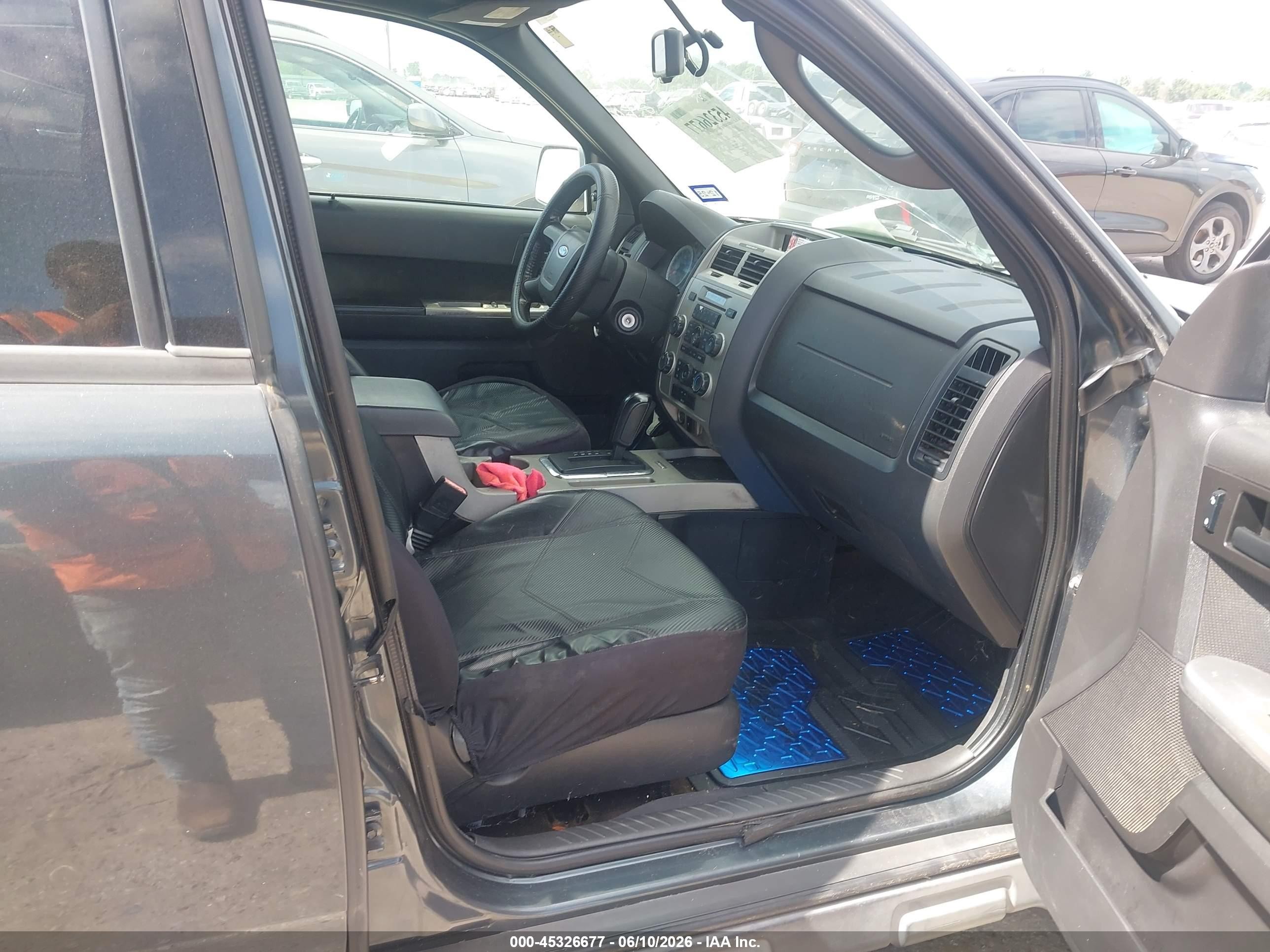 2009 Ford Escape Xlt Gray vin: 1FMCU03759KA93542