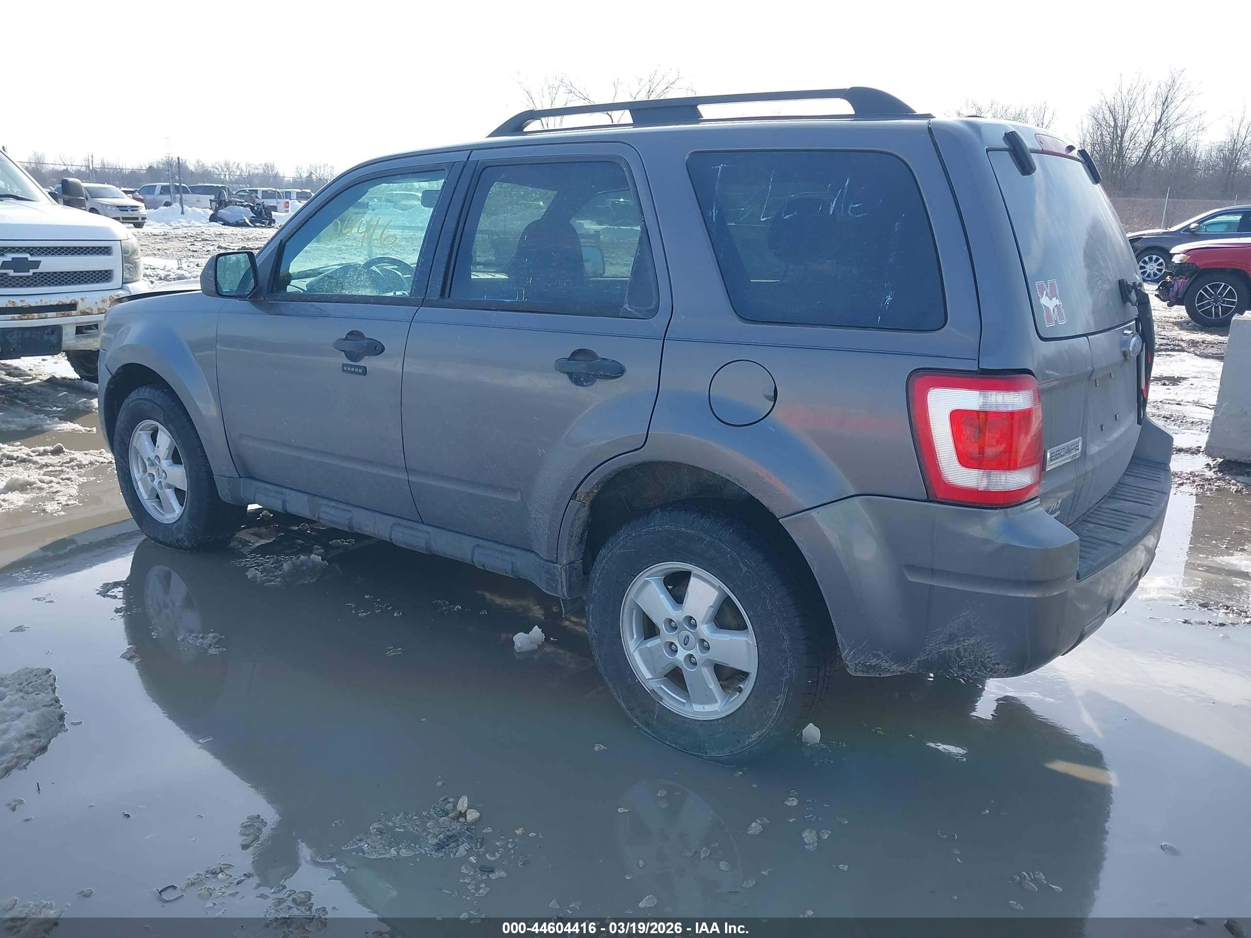 2009 Ford Escape Xlt Gray vin: 1FMCU03759KC59039