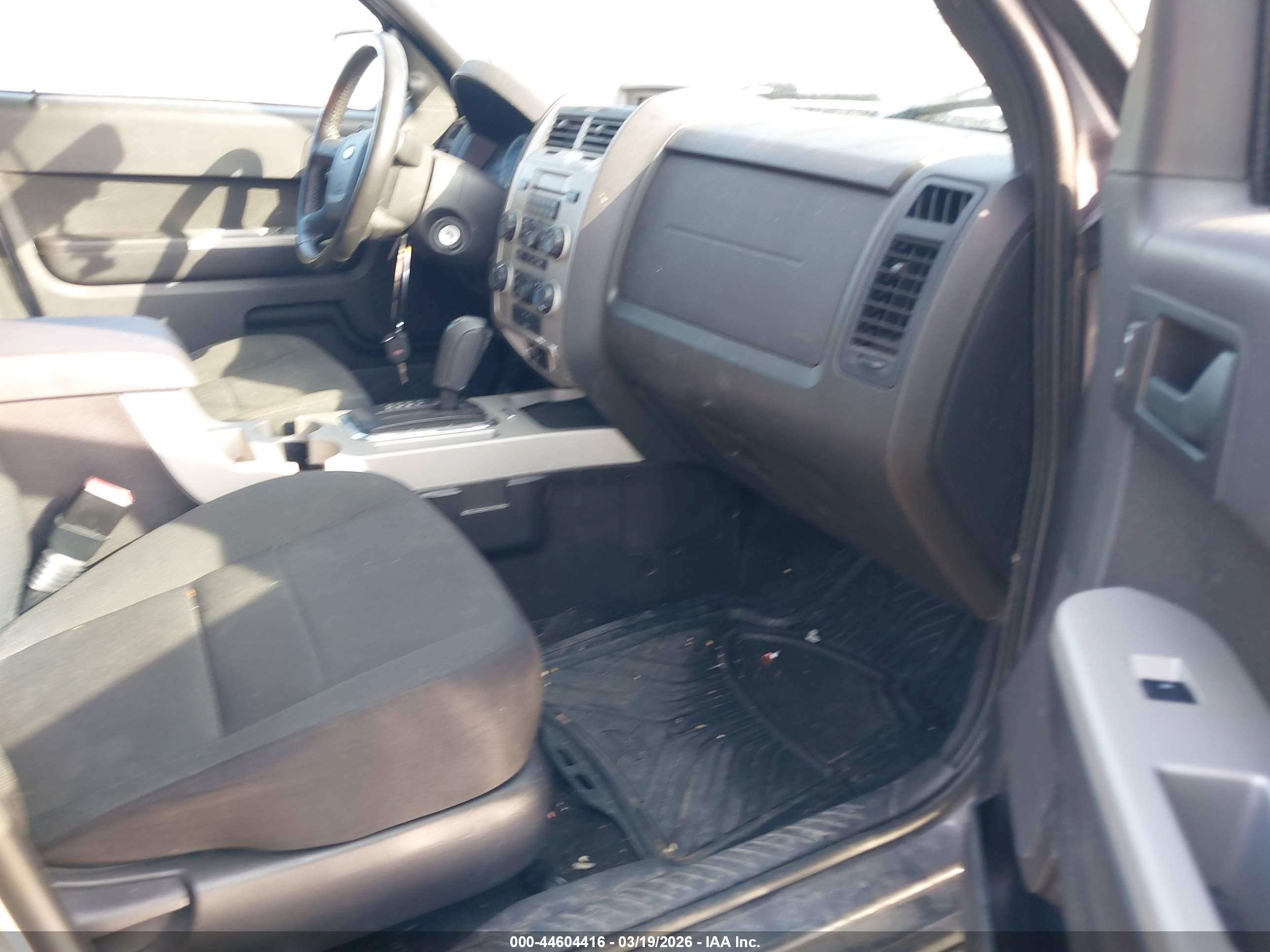2009 Ford Escape Xlt Gray vin: 1FMCU03759KC59039