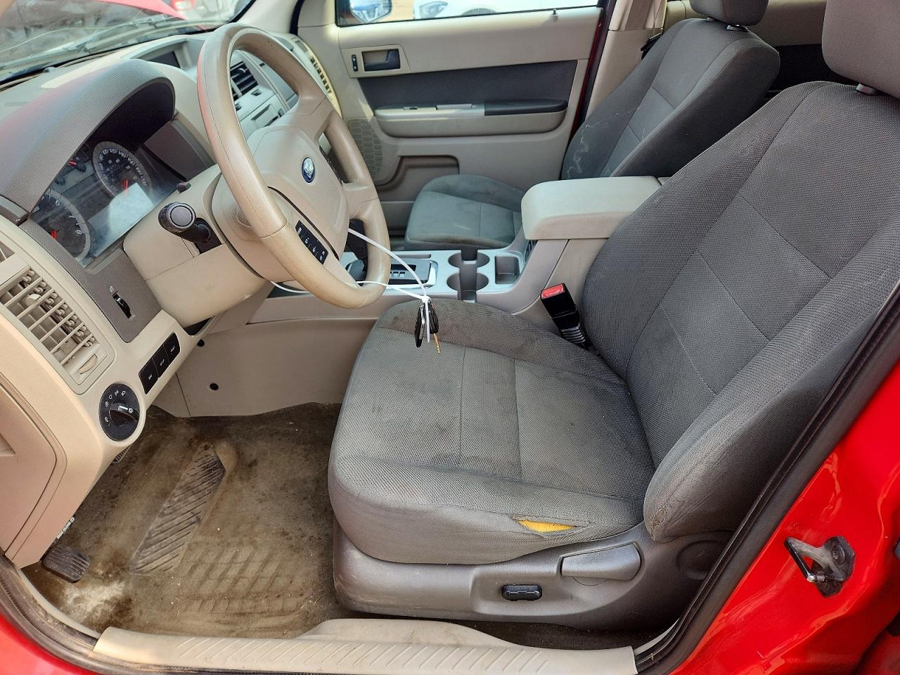 2009 Ford Escape Xlt Red vin: 1FMCU03769KA90696