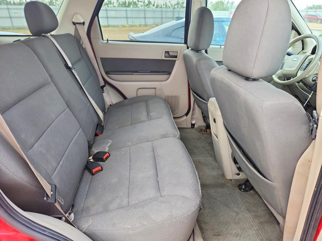 2009 Ford Escape Xlt Red vin: 1FMCU03769KA90696