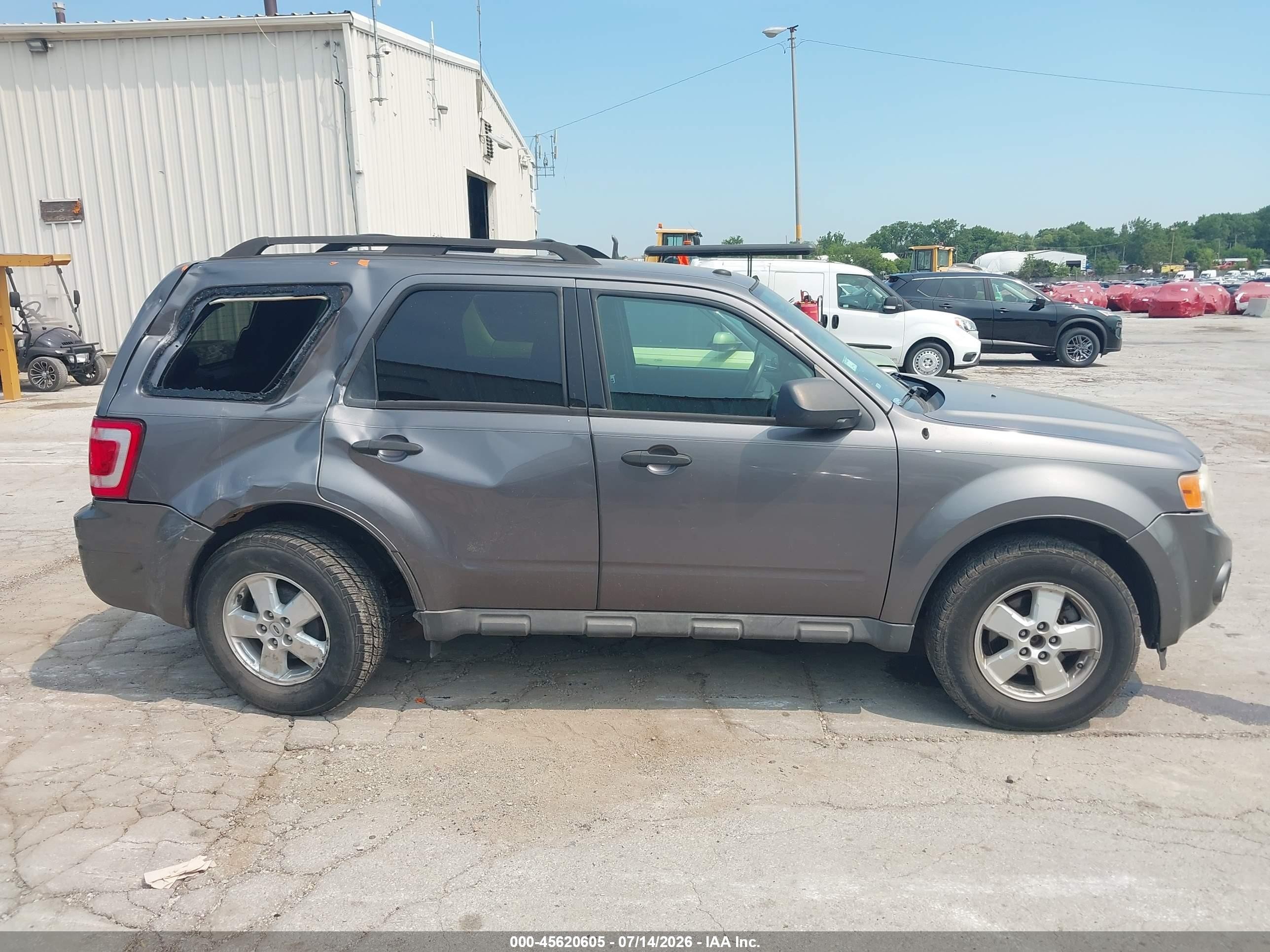 2009 Ford Escape Xlt Gray vin: 1FMCU03769KB21560