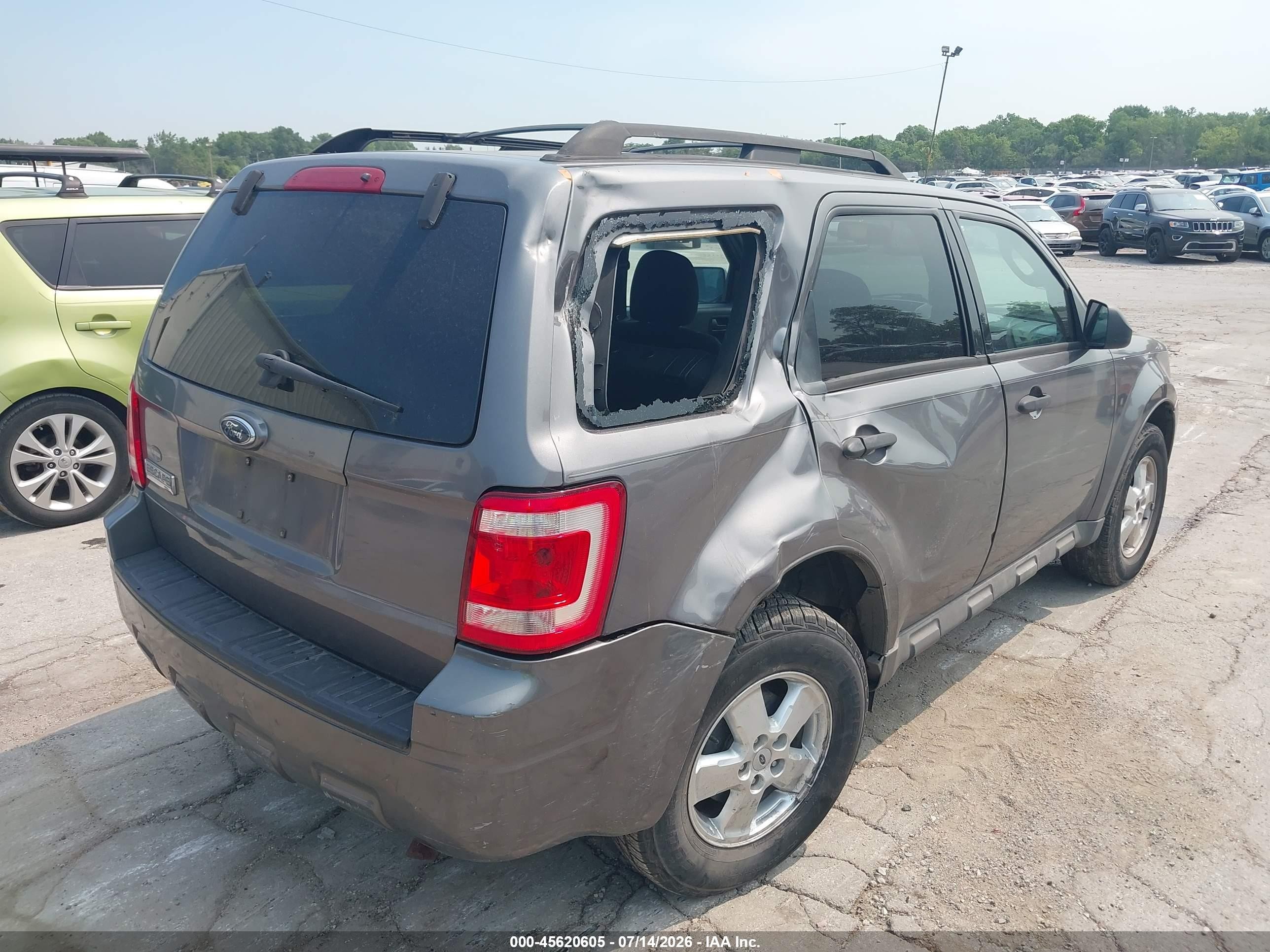2009 Ford Escape Xlt Gray vin: 1FMCU03769KB21560