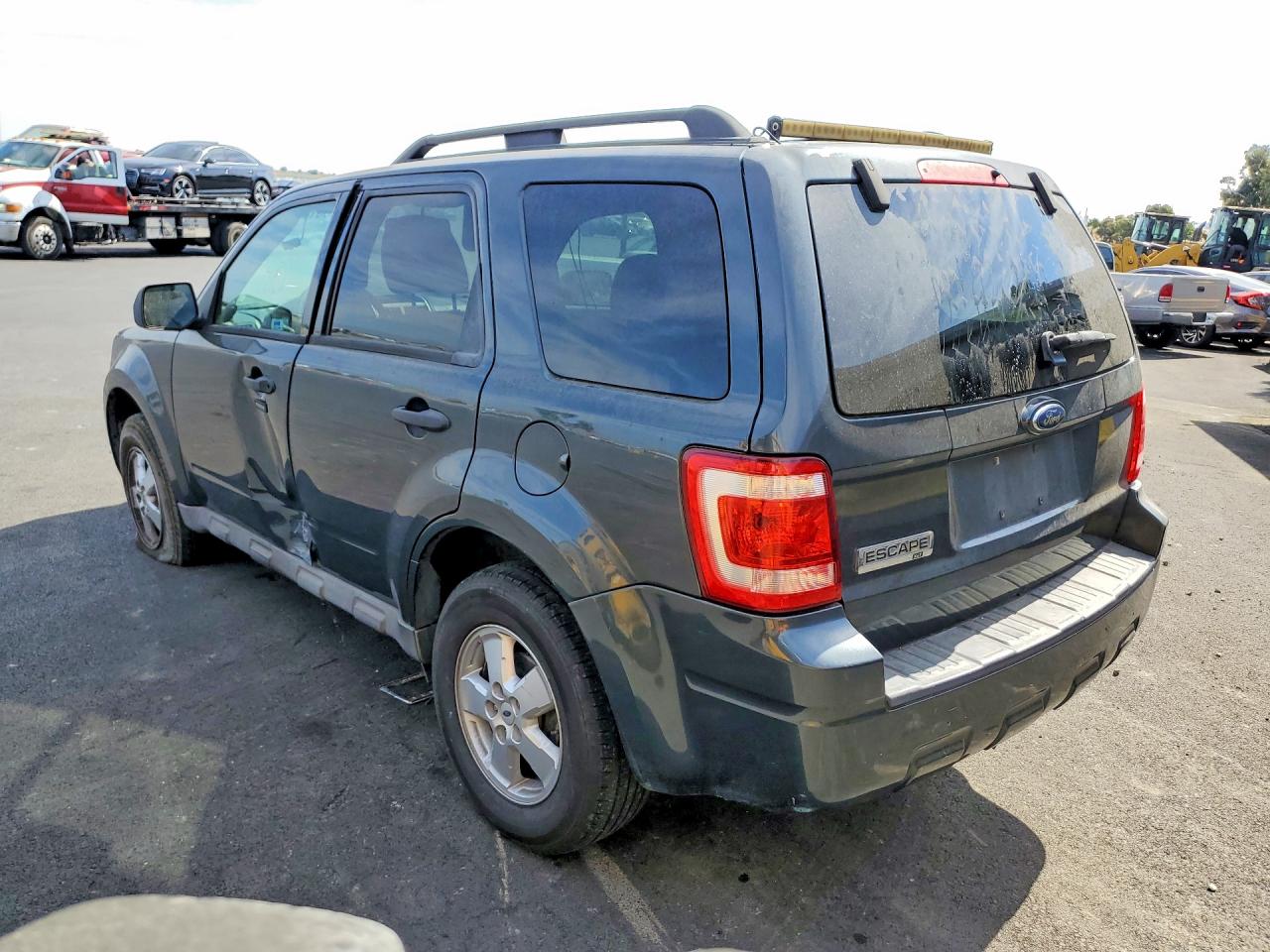2009 Ford Escape Xlt Blue vin: 1FMCU03769KB28671