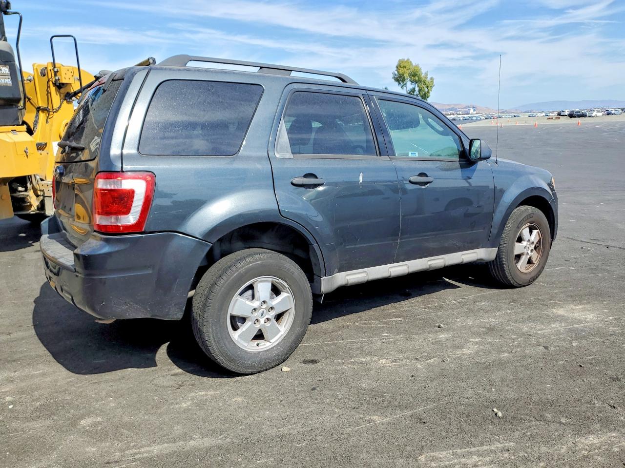 2009 Ford Escape Xlt Blue vin: 1FMCU03769KB28671