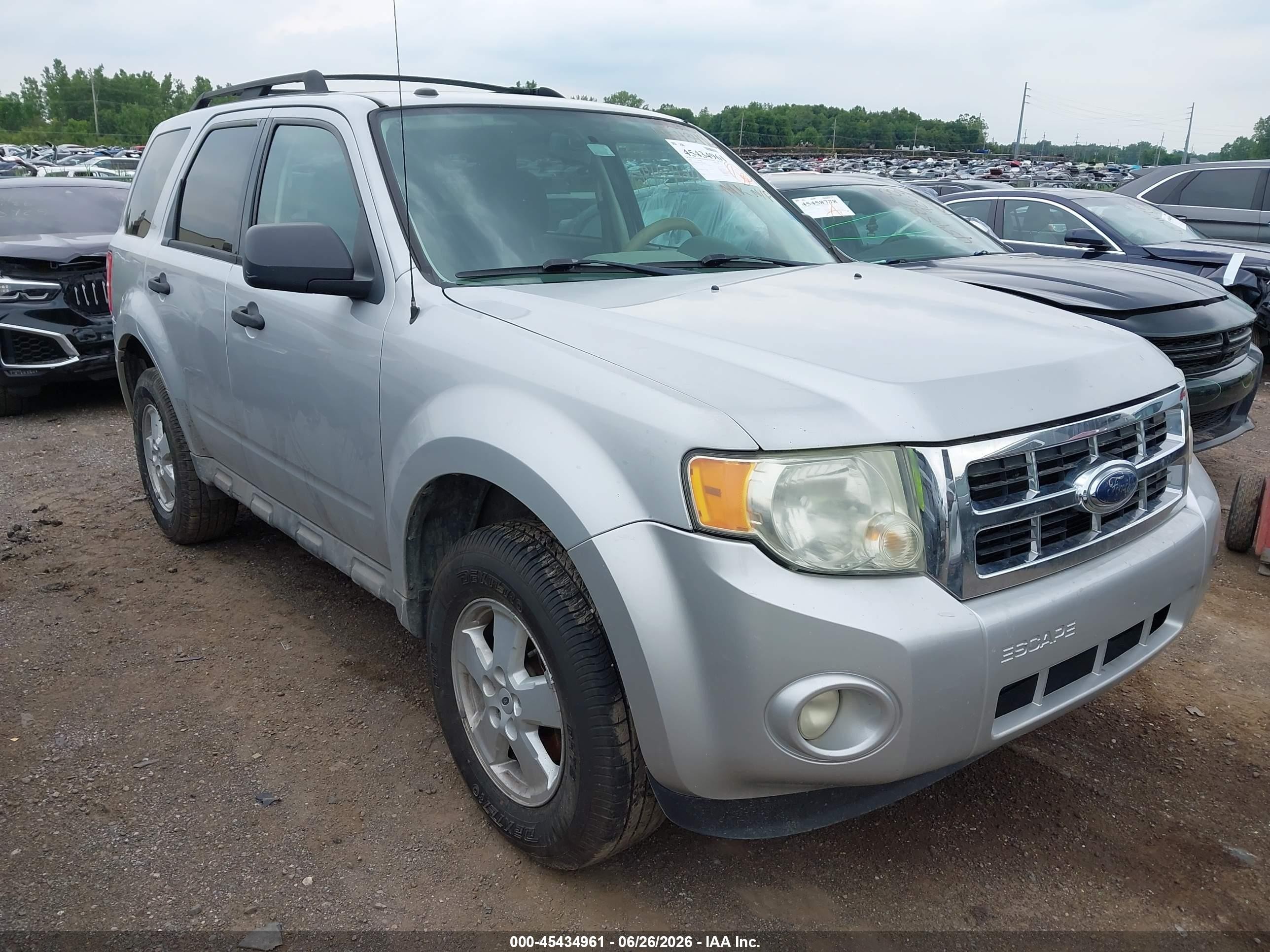 2009 Ford Escape Xlt Silver vin: 1FMCU03769KB63257