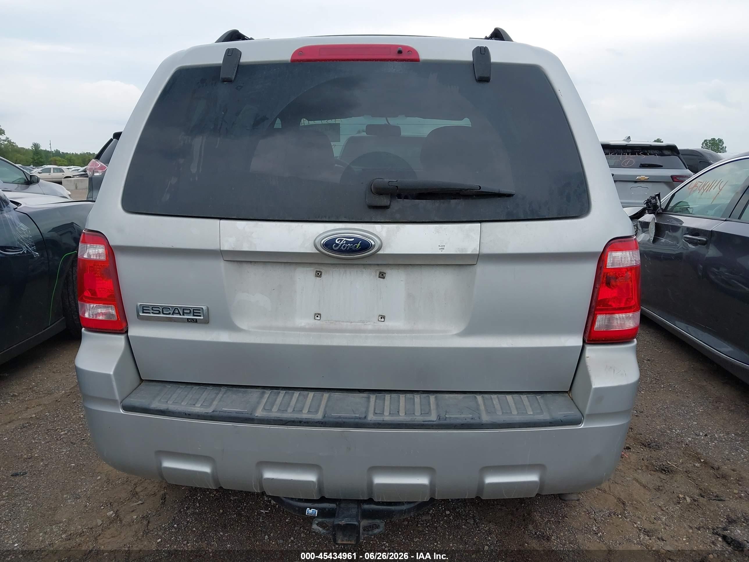 2009 Ford Escape Xlt Silver vin: 1FMCU03769KB63257