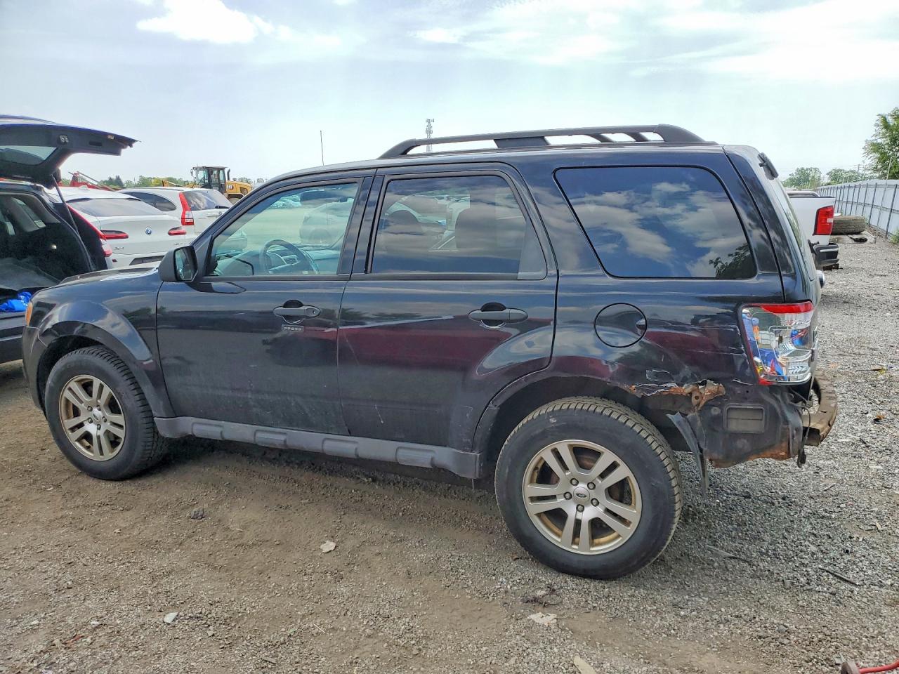 2009 Ford Escape Xlt Black vin: 1FMCU03779KA48490