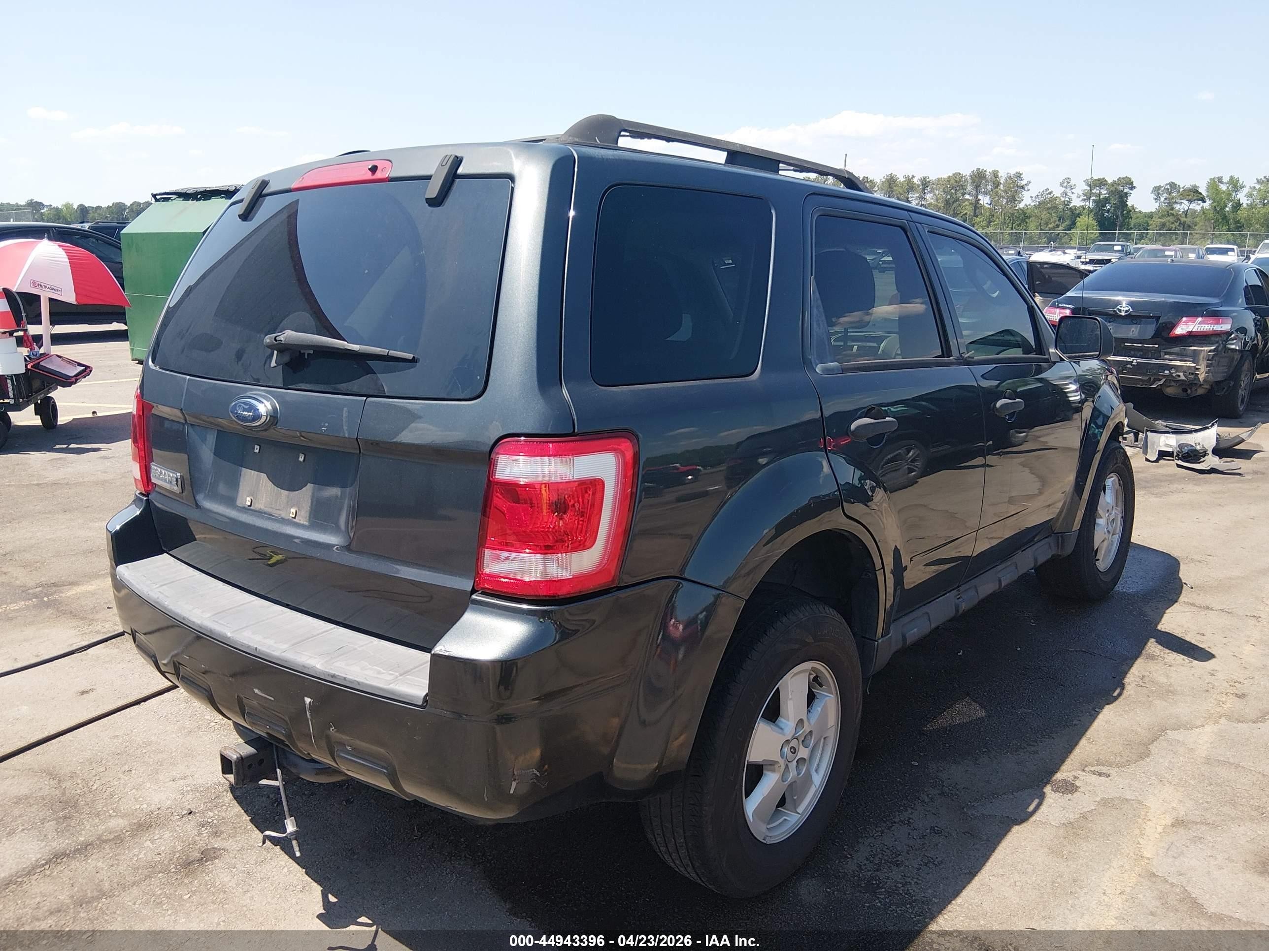2009 Ford Escape Xlt Gray vin: 1FMCU03779KC30898