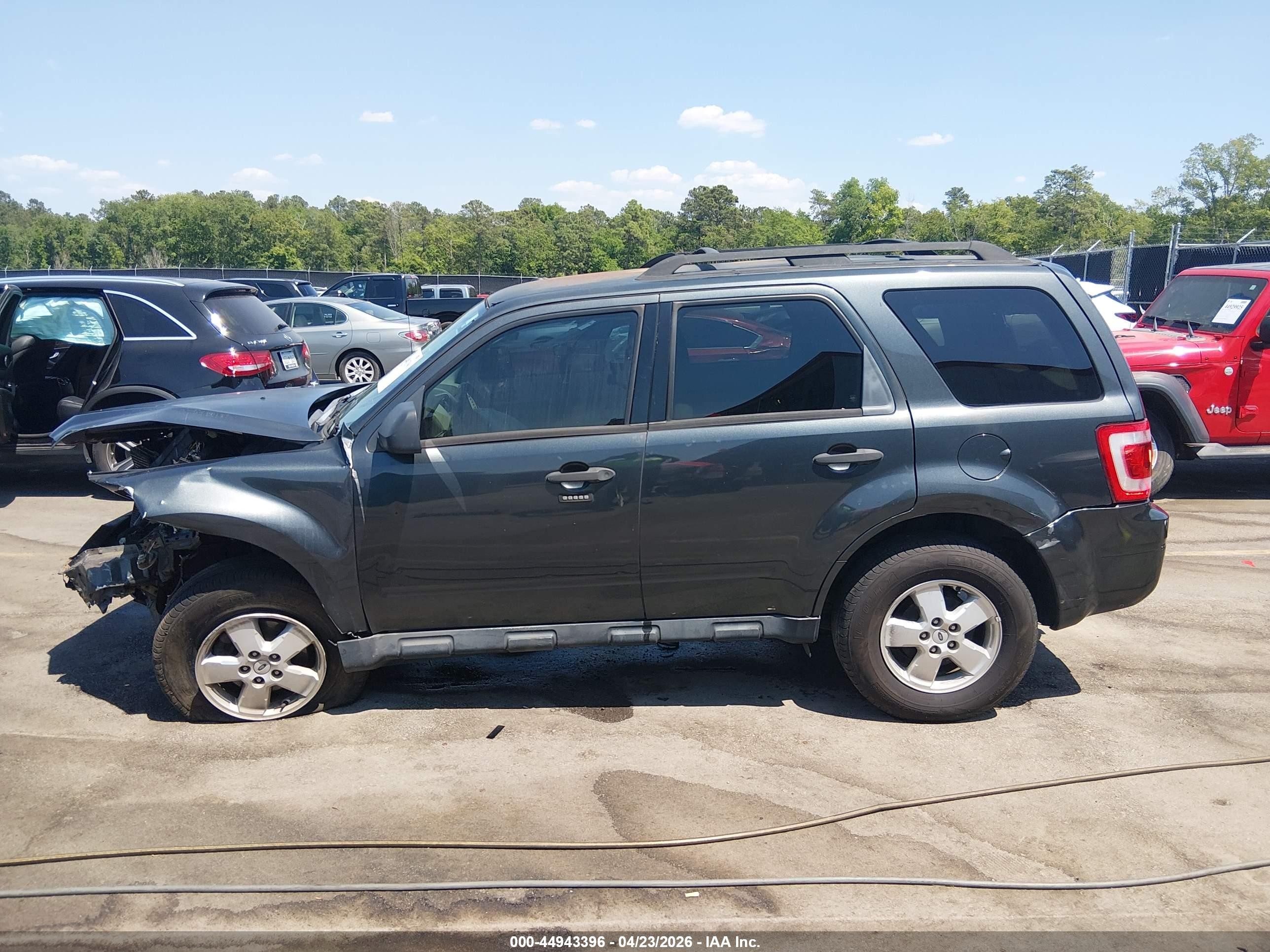 2009 Ford Escape Xlt Gray vin: 1FMCU03779KC30898