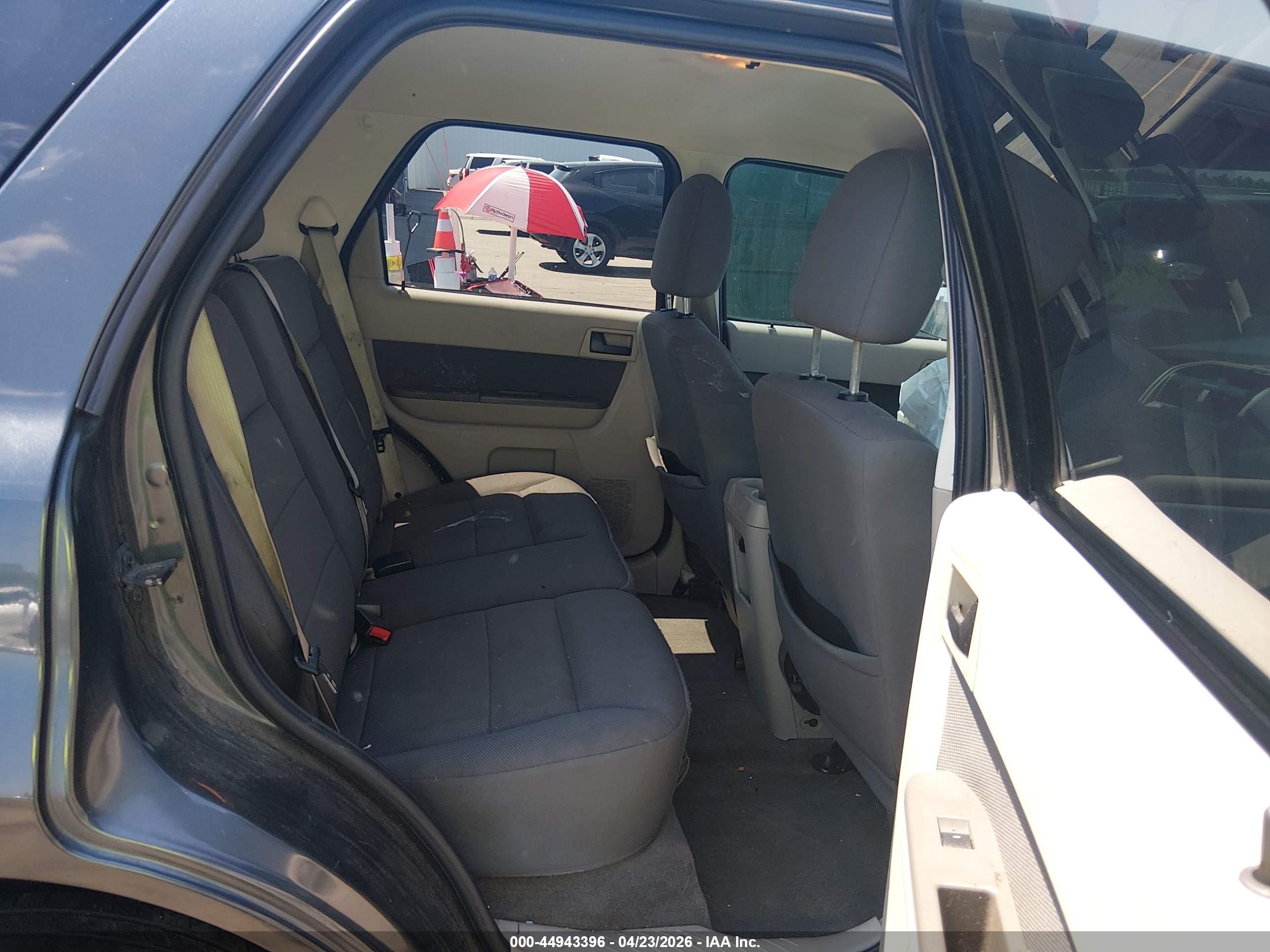 2009 Ford Escape Xlt Gray vin: 1FMCU03779KC30898