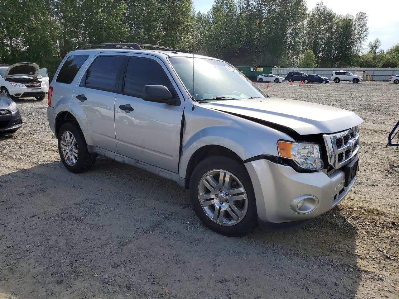 2009 Ford Escape Xlt Silver vin: 1FMCU03789KB71036