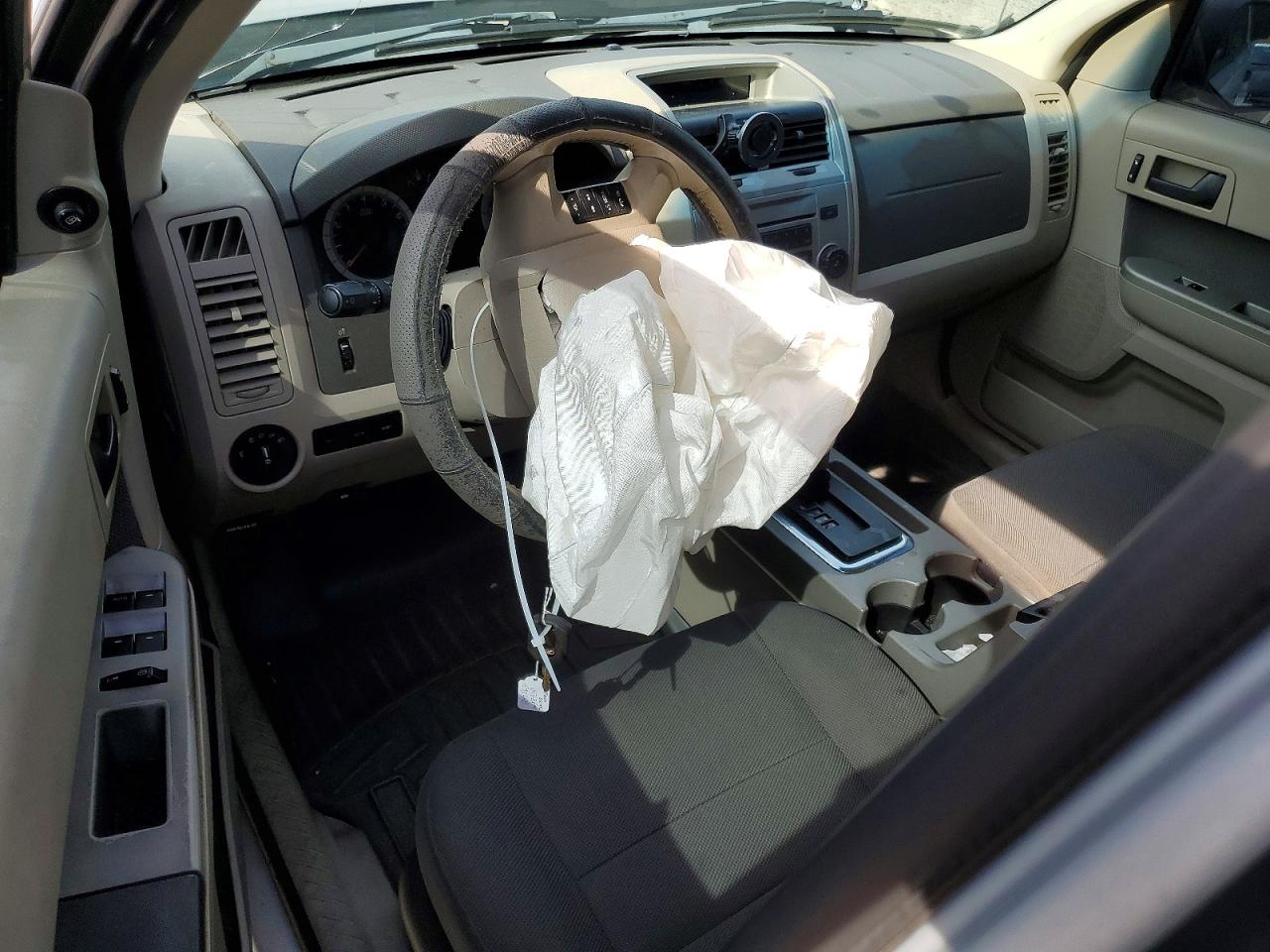 2009 Ford Escape Xlt Silver vin: 1FMCU03789KB71036