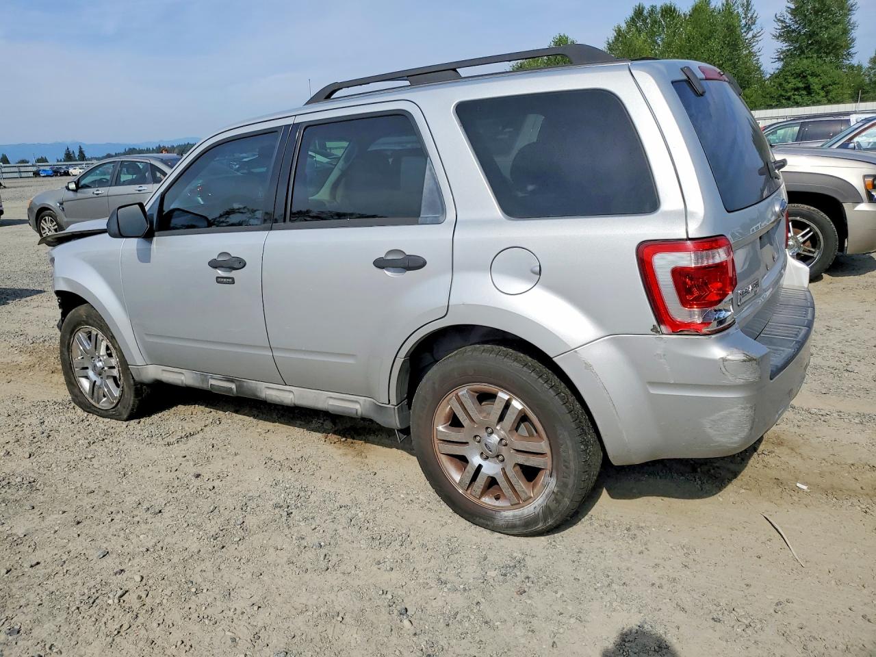 2009 Ford Escape Xlt Silver vin: 1FMCU03789KB71036