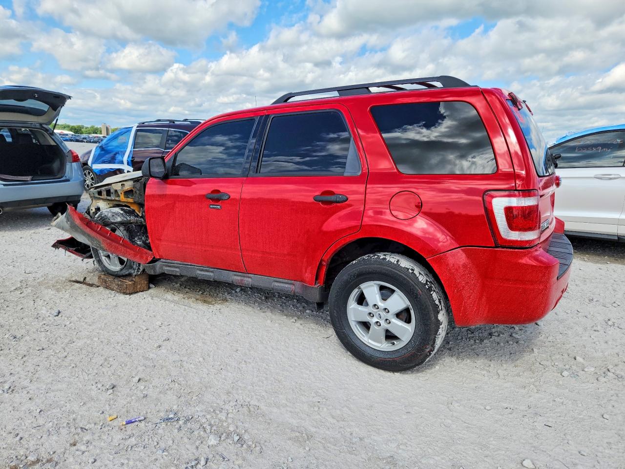 2009 Ford Escape Xlt Red vin: 1FMCU03799KA25843