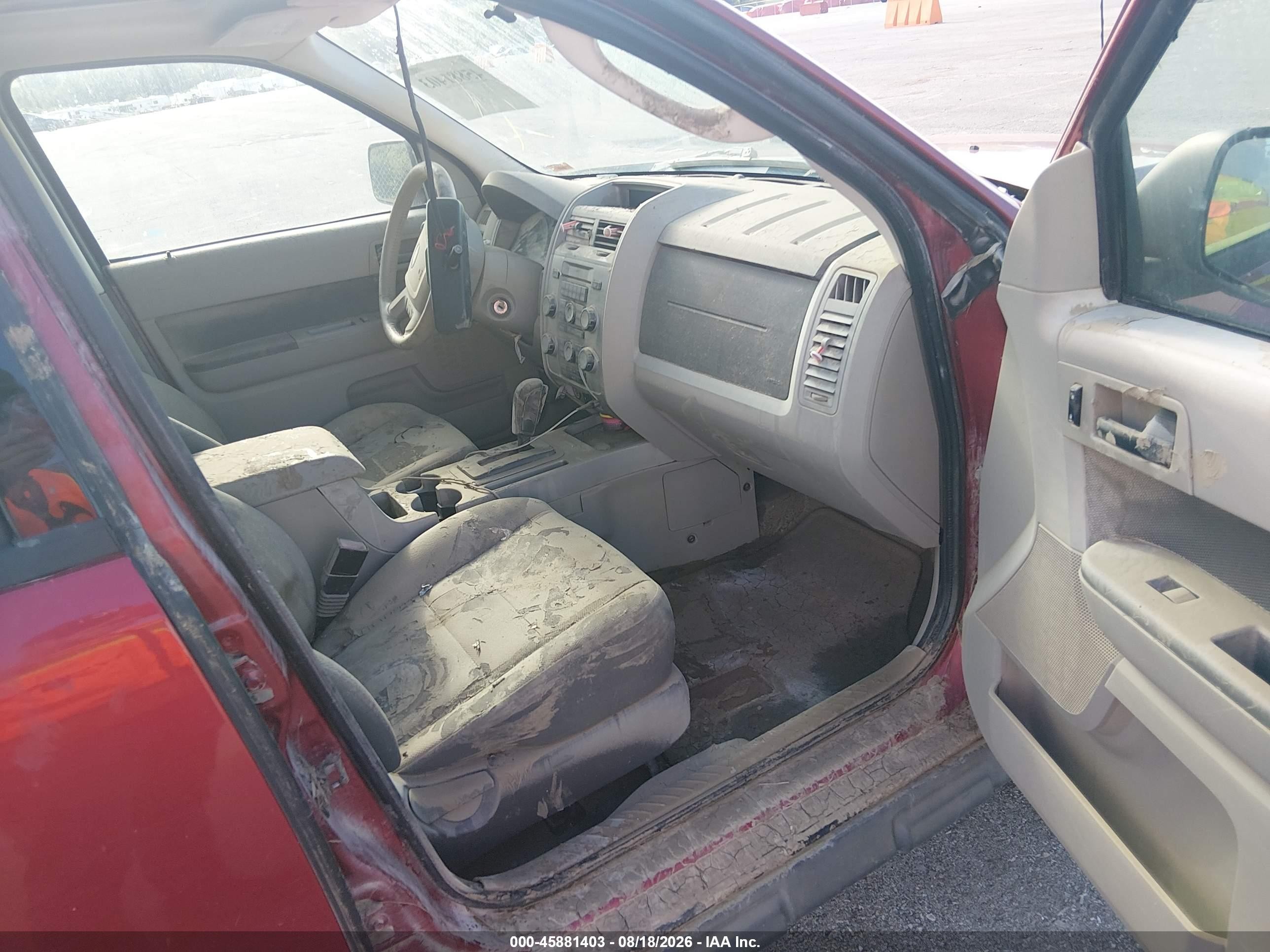 2009 Ford Escape Xlt Red vin: 1FMCU03799KA50466