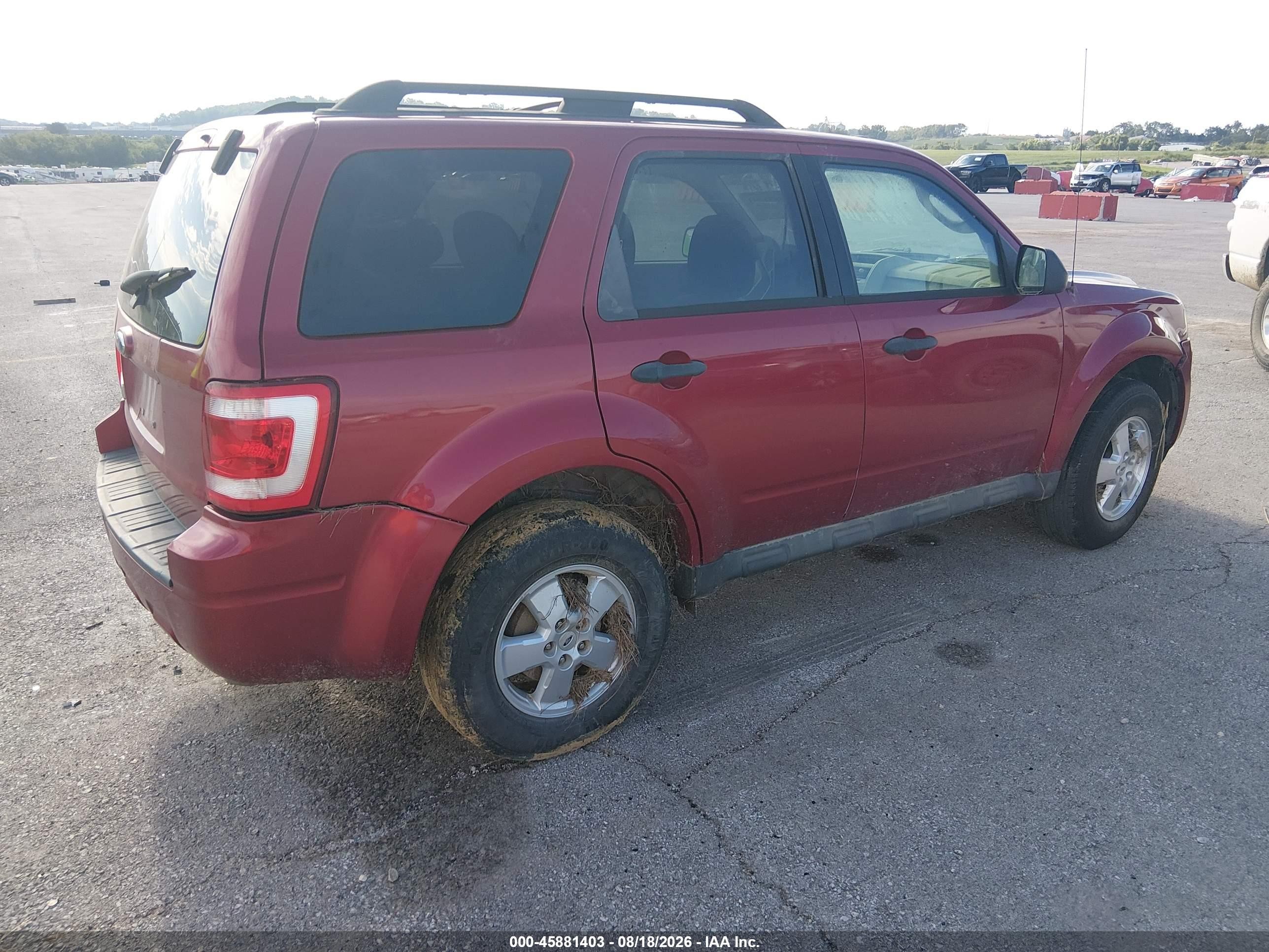 2009 Ford Escape Xlt Red vin: 1FMCU03799KA50466