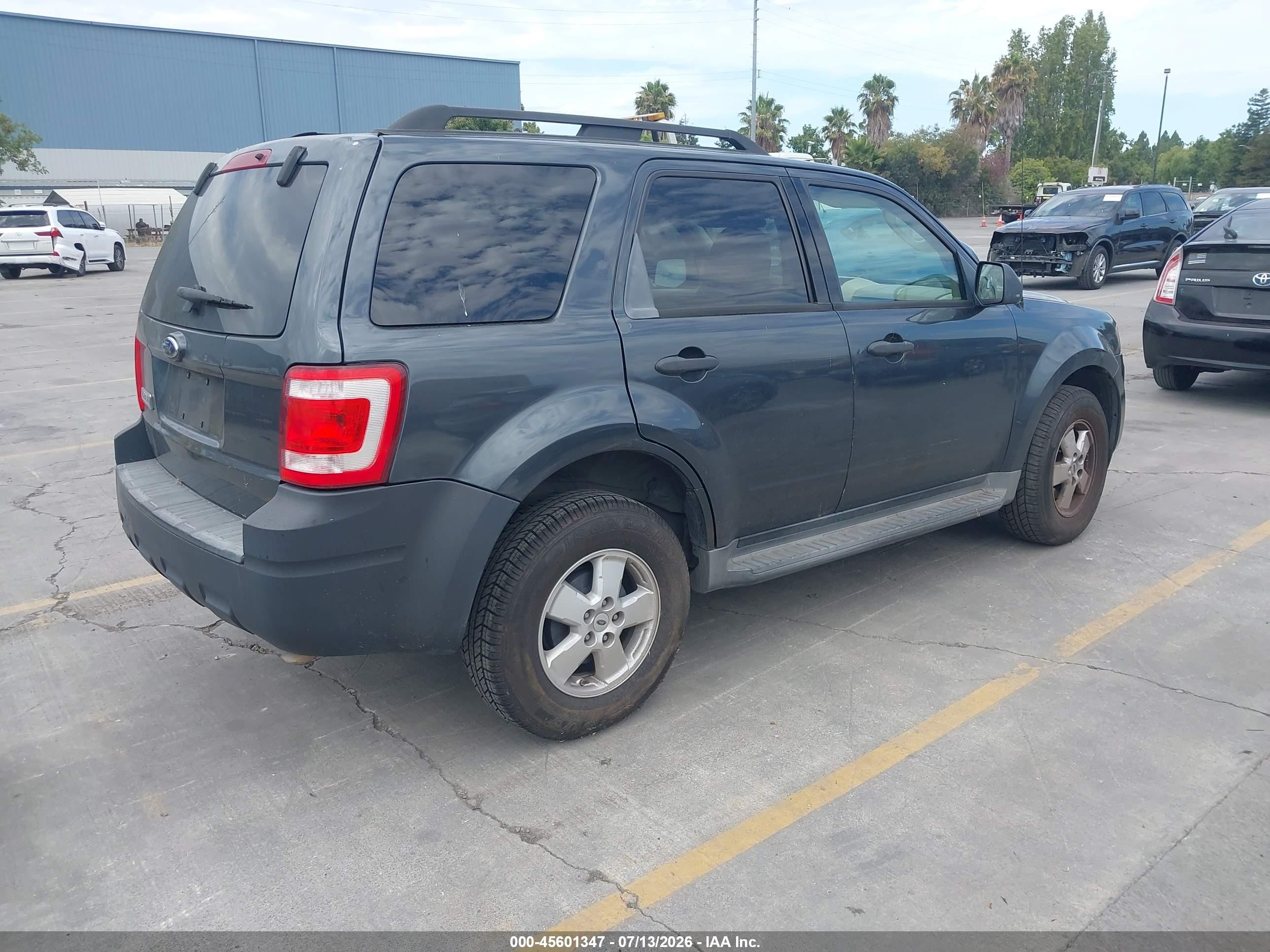 2009 Ford Escape Xlt Green vin: 1FMCU03799KB19950