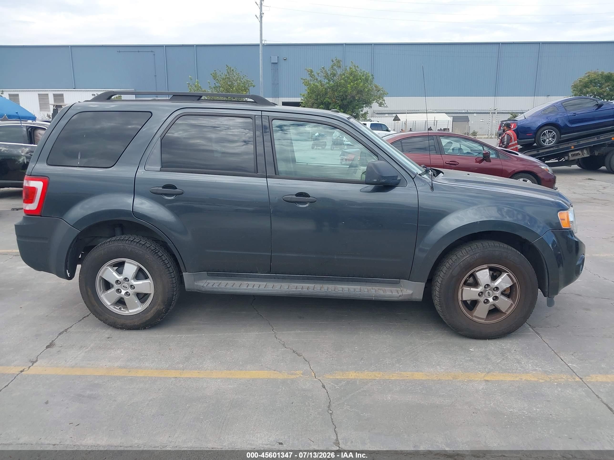 2009 Ford Escape Xlt Green vin: 1FMCU03799KB19950