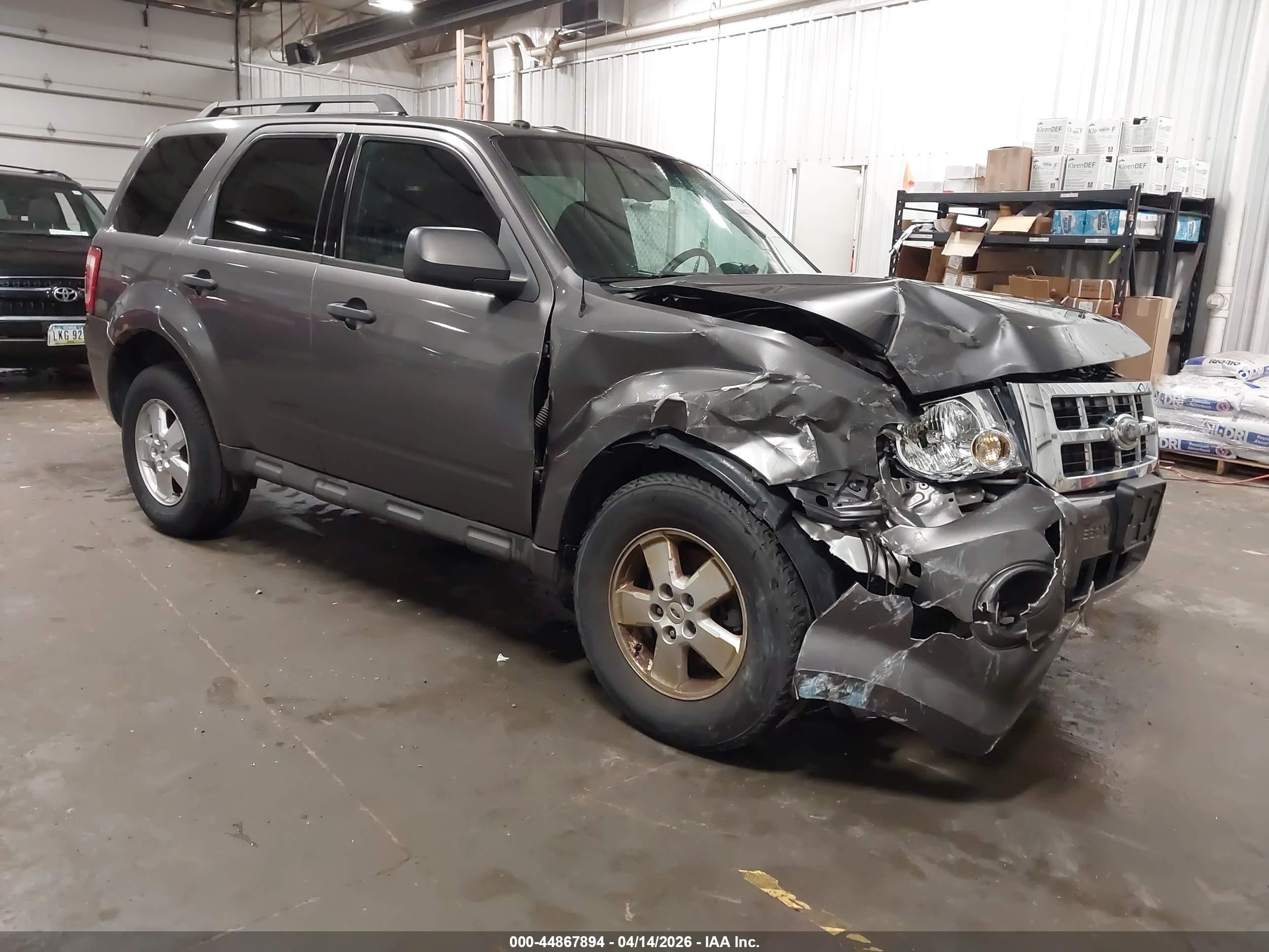2009 Ford Escape Xlt Gray vin: 1FMCU037X9KA58446