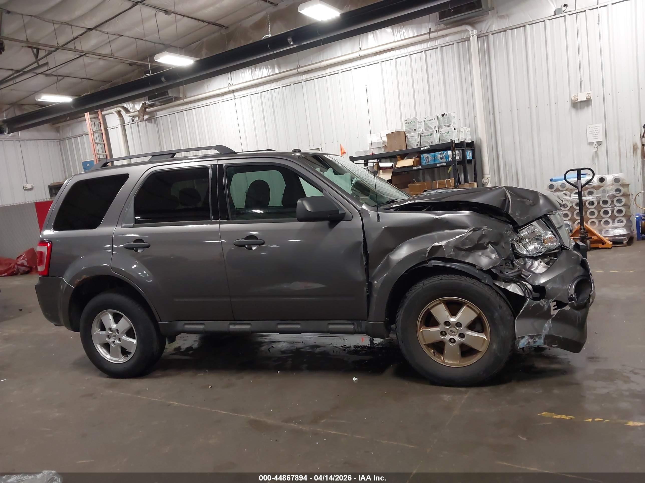 2009 Ford Escape Xlt Gray vin: 1FMCU037X9KA58446