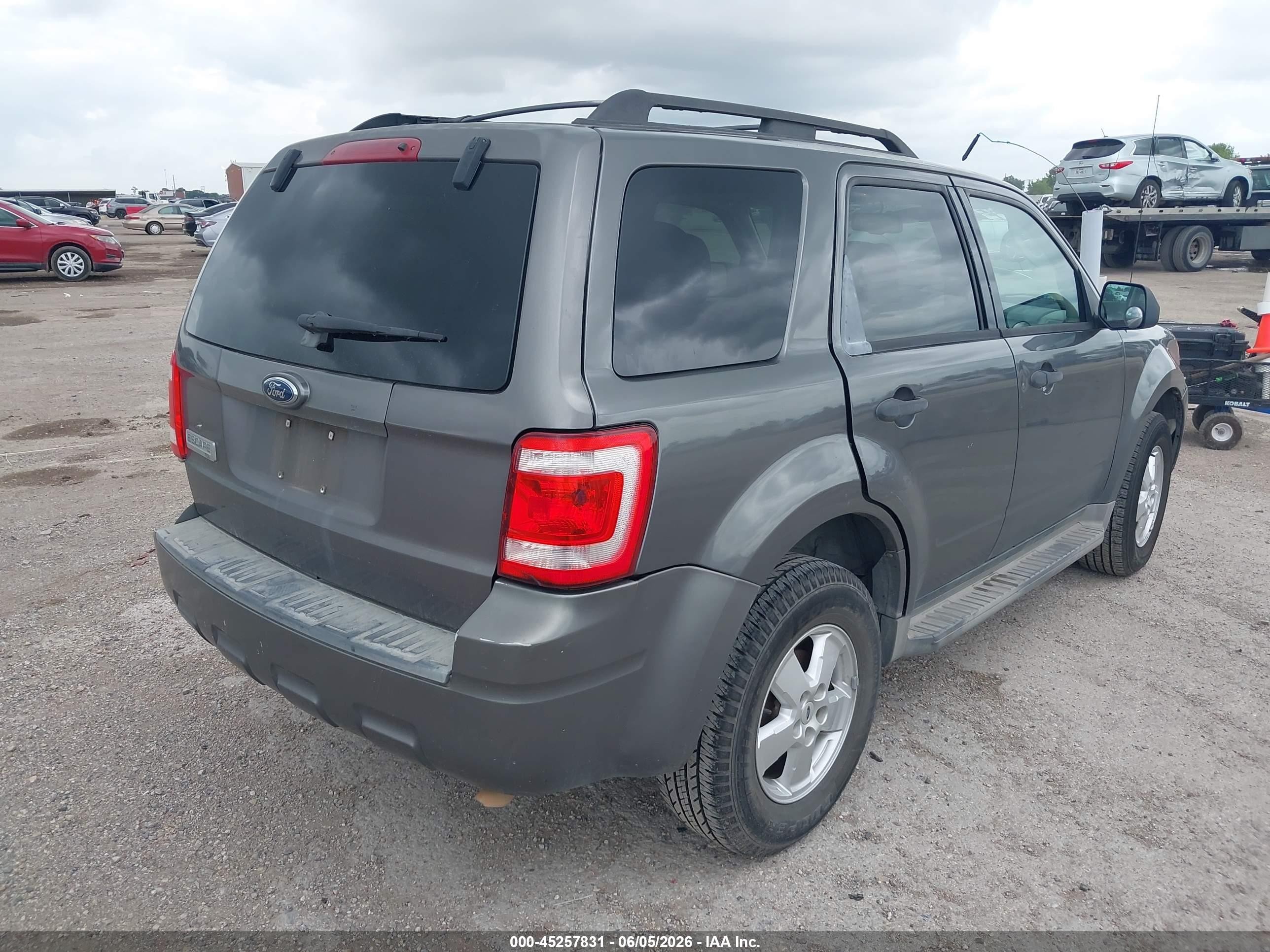 2009 Ford Escape Xlt Gray vin: 1FMCU037X9KD01804