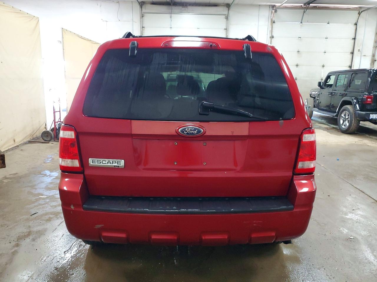 2009 Ford Escape Xlt Red vin: 1FMCU03G09KA12320