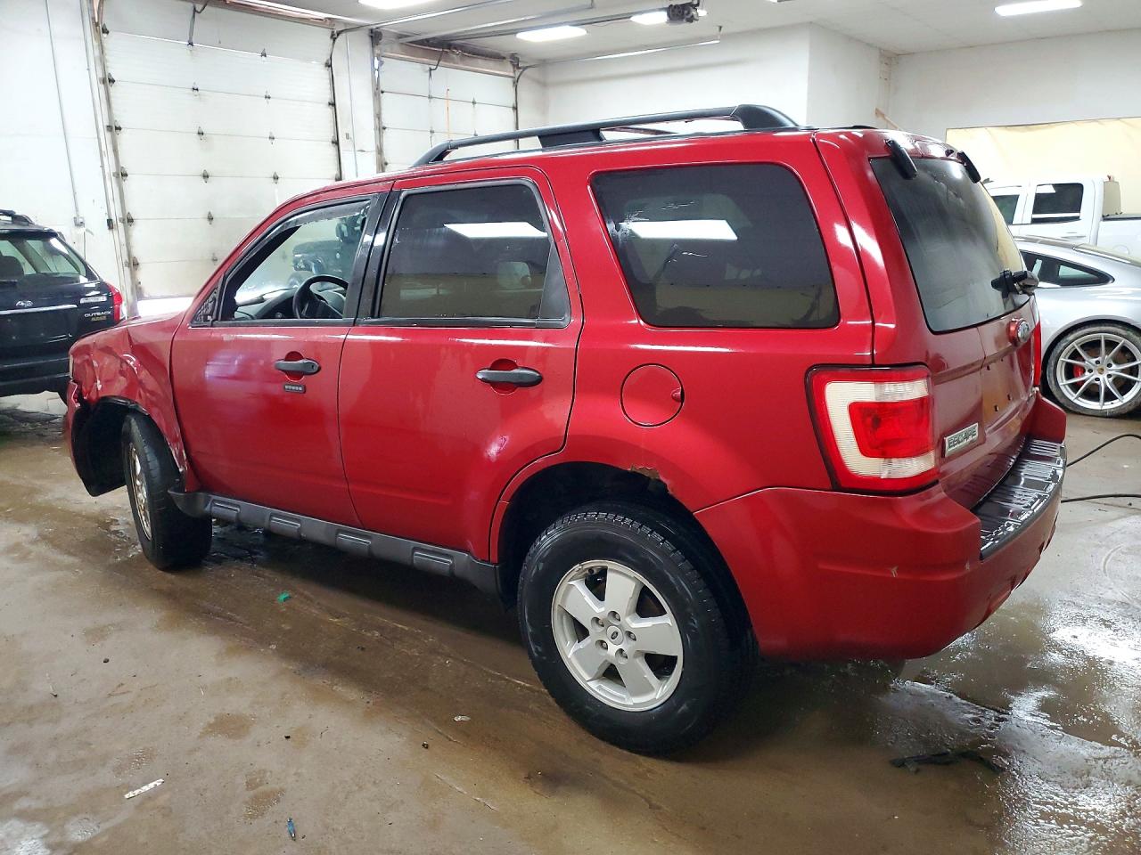 2009 Ford Escape Xlt Red vin: 1FMCU03G09KA12320