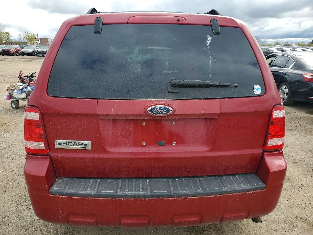 2009 Ford Escape Xlt Red vin: 1FMCU03G09KB91989
