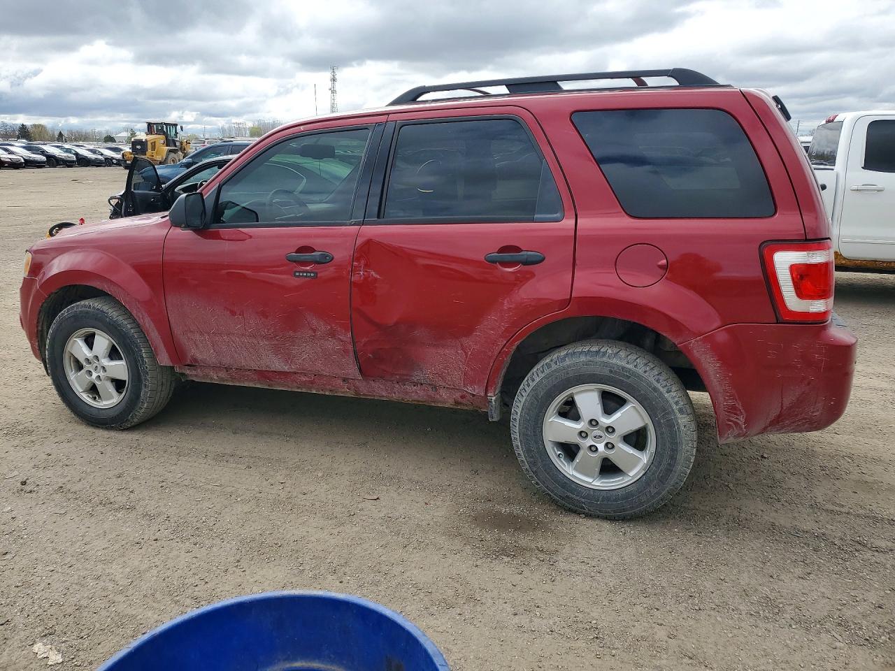 2009 Ford Escape Xlt Red vin: 1FMCU03G09KB91989