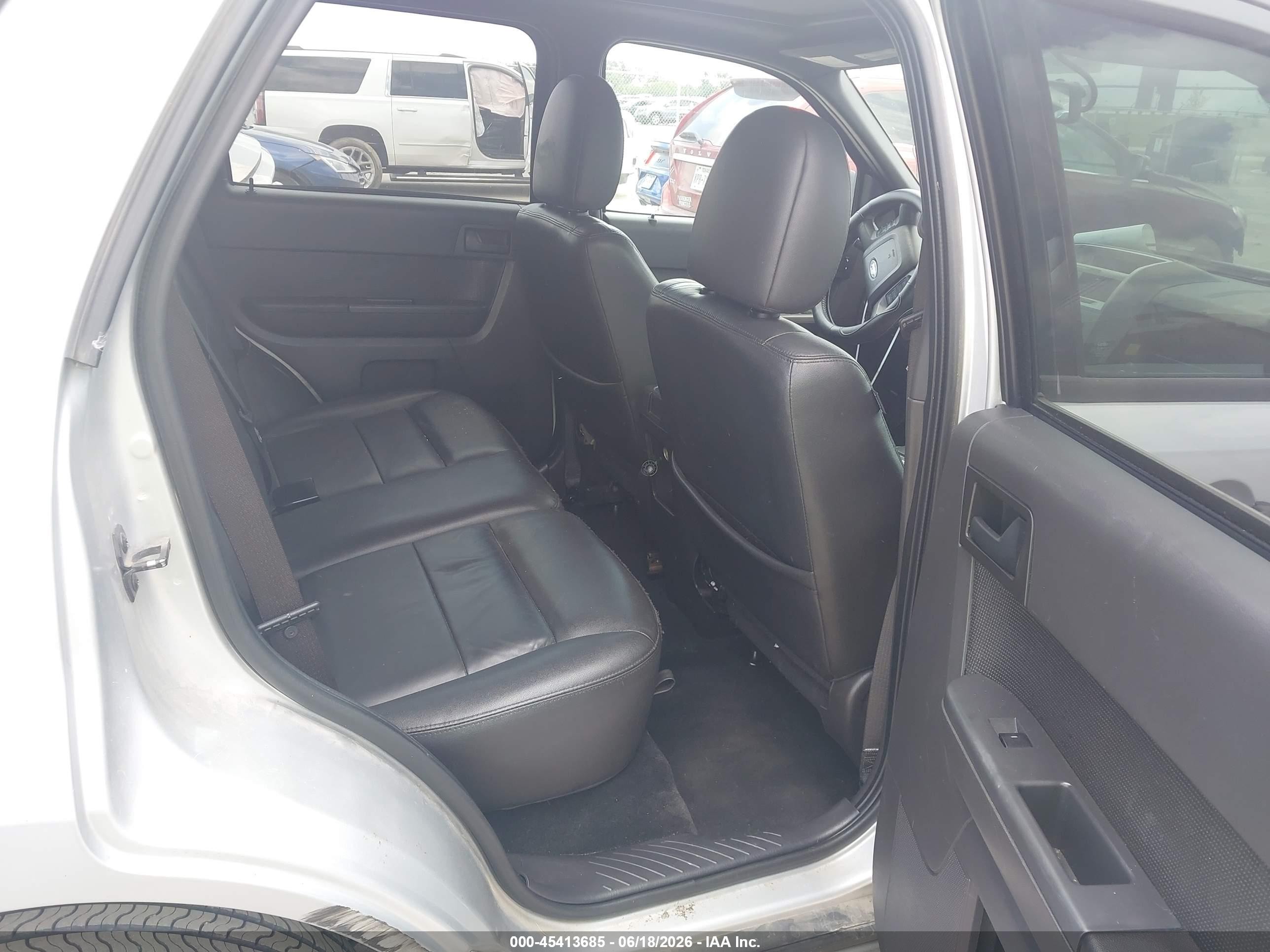 2009 Ford Escape Xlt Silver vin: 1FMCU03G19KA64958