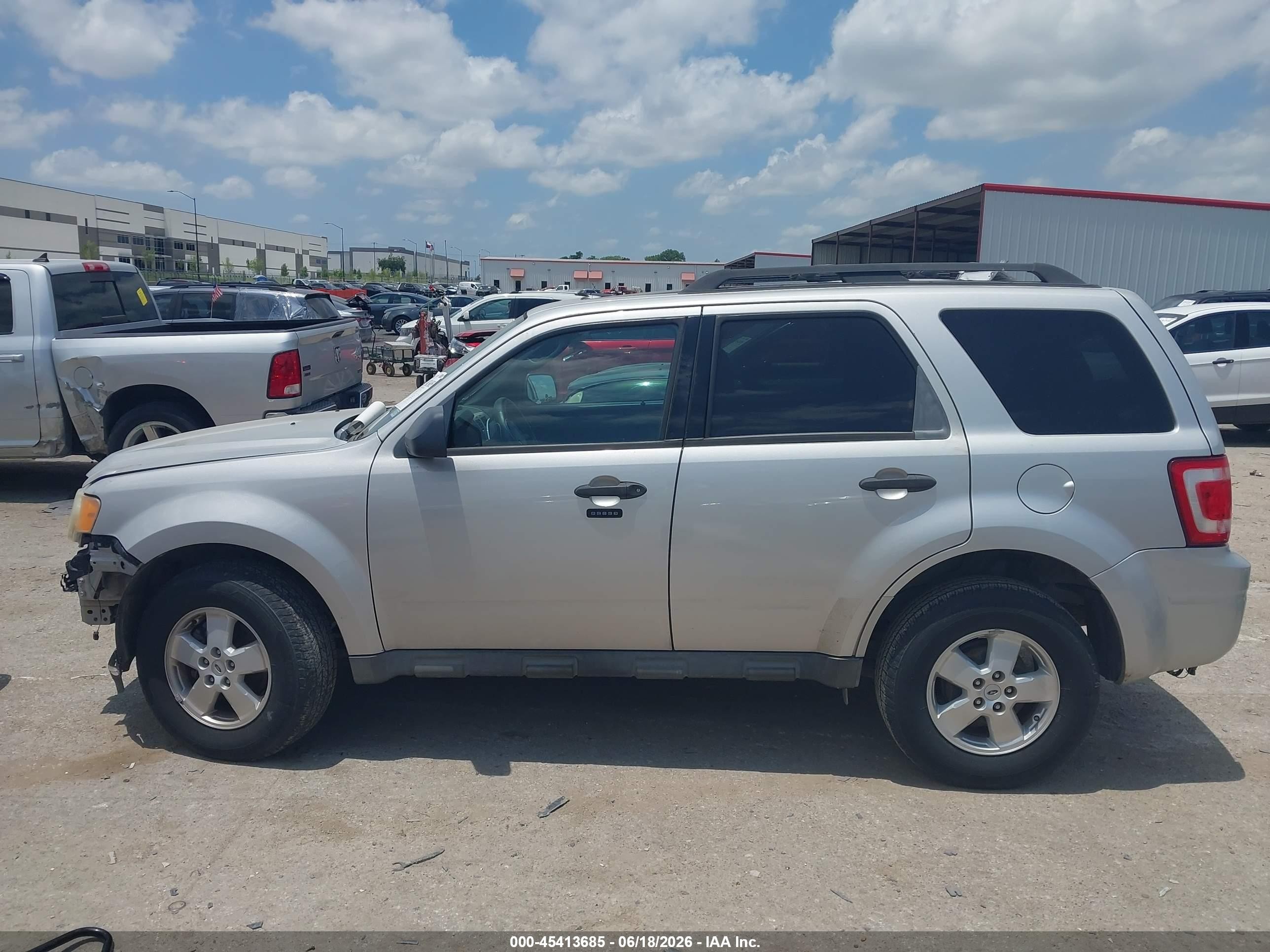 2009 Ford Escape Xlt Silver vin: 1FMCU03G19KA64958