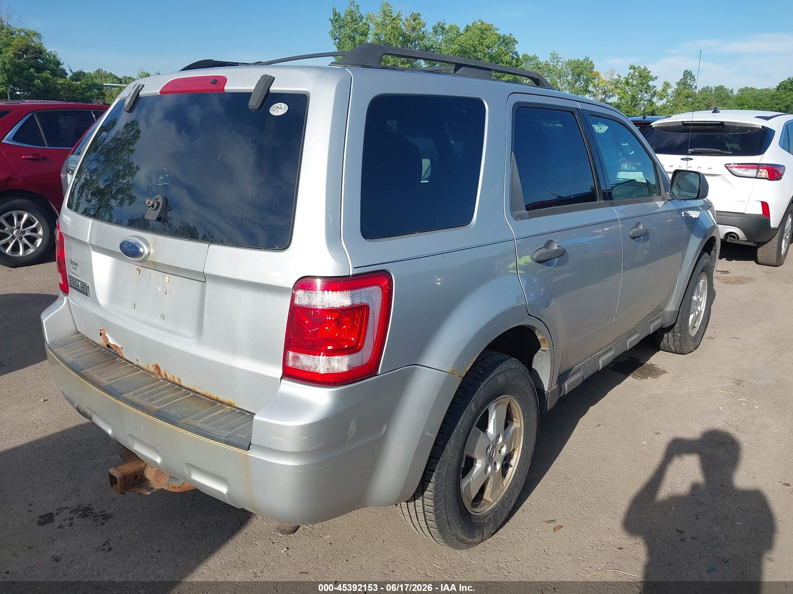 2009 Ford Escape Xlt Silver vin: 1FMCU03G19KA65849