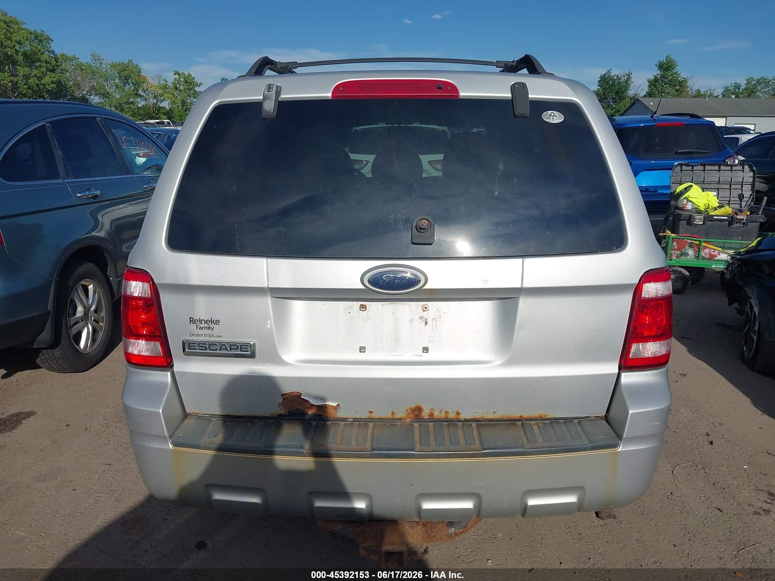 2009 Ford Escape Xlt Silver vin: 1FMCU03G19KA65849